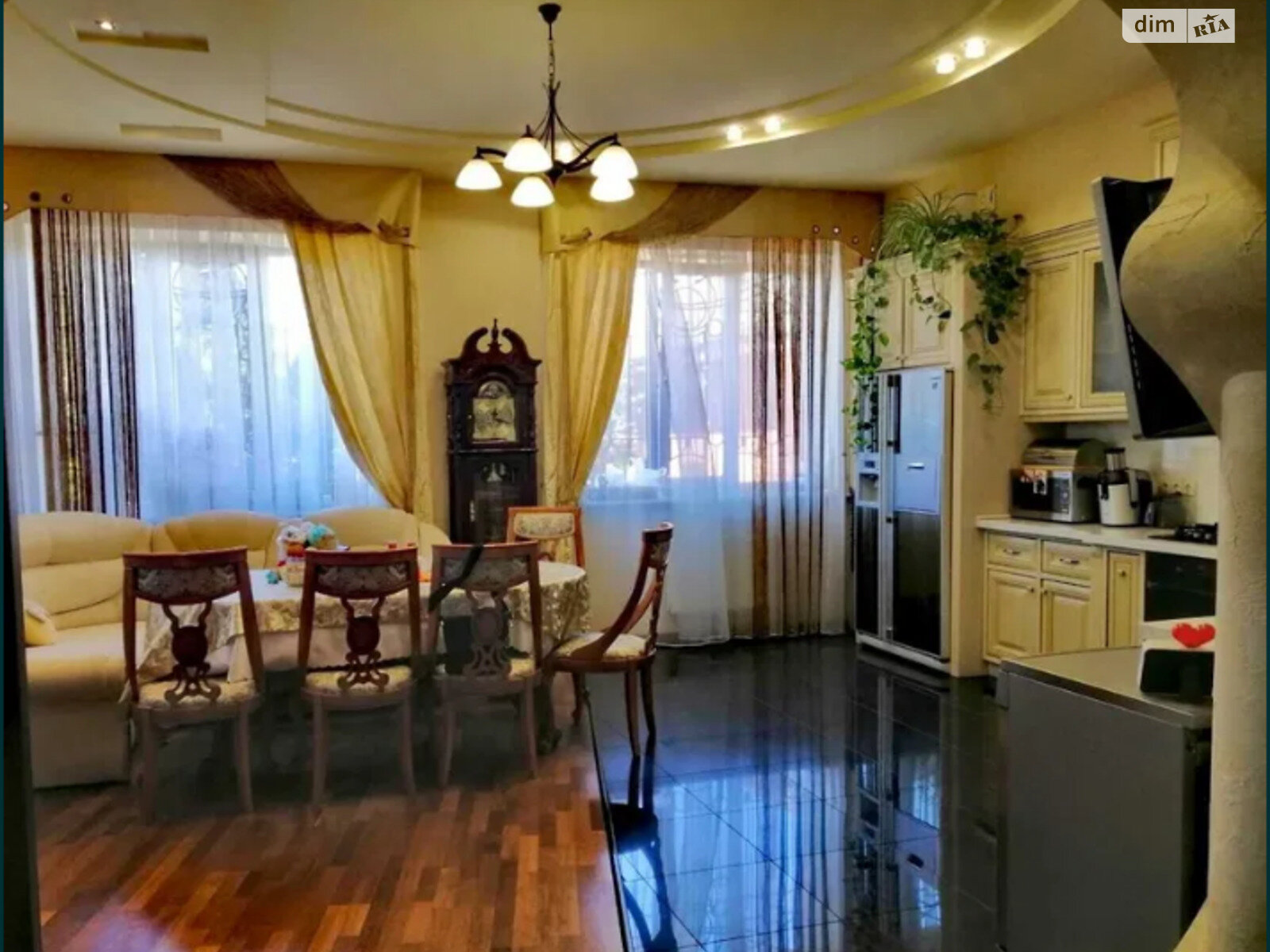 двухэтажный дом с верандой, 360 кв. м, кирпич. Продажа в Харькове район Немышлянский фото 1 двухэтажный дом с верандой, 360 кв. м, кирпич. Продажа в Харькове район Немышлянский фото 1