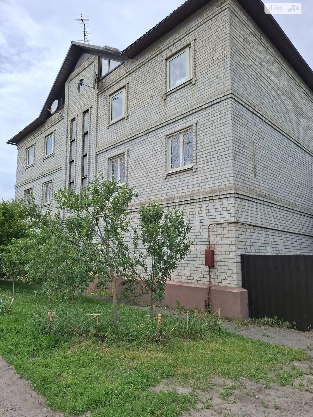триповерховий будинок з гаражем, 424 кв. м, цегла. Продаж в Харкові, район Немишлянський фото 1 триповерховий будинок з гаражем, 424 кв. м, цегла. Продаж в Харкові, район Немишлянський фото 1