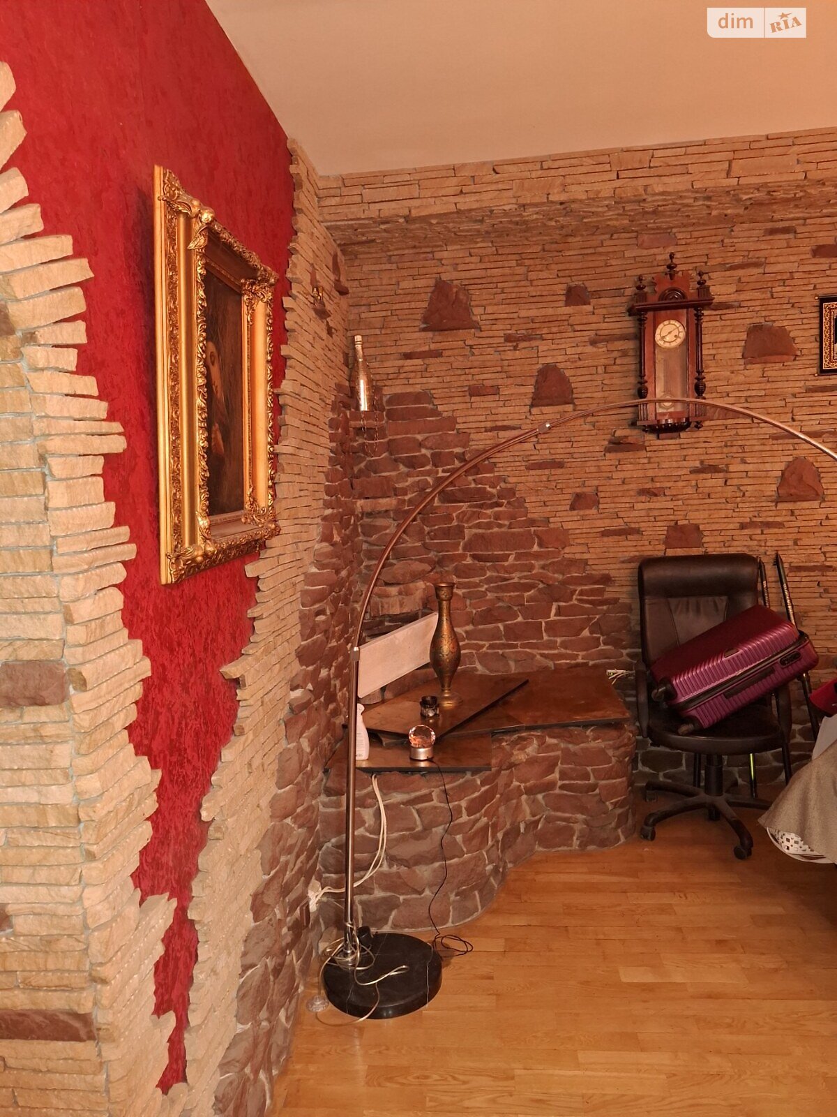 триповерховий будинок з гаражем, 424 кв. м, цегла. Продаж в Харкові, район Немишлянський фото 1 триповерховий будинок з гаражем, 424 кв. м, цегла. Продаж в Харкові, район Немишлянський фото 1