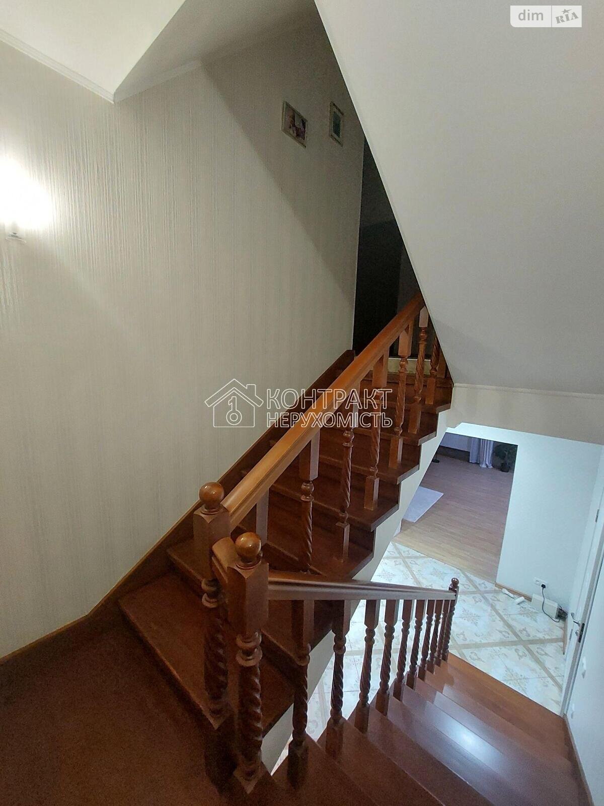 триповерховий будинок, 300 кв. м, кирпич. Продаж в Харкові, район Немишлянський фото 1 триповерховий будинок, 300 кв. м, кирпич. Продаж в Харкові, район Немишлянський фото 1