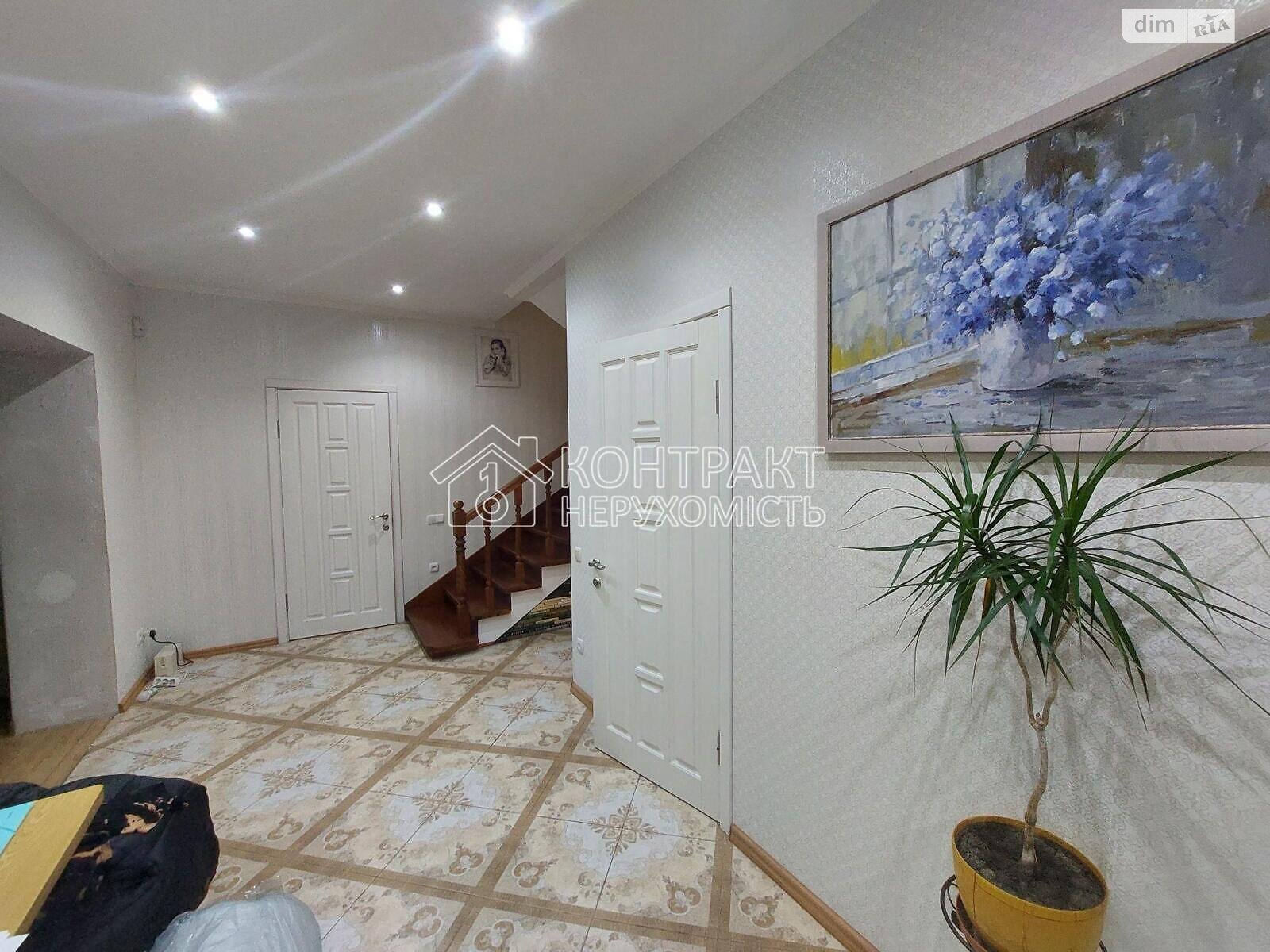 триповерховий будинок з балконом, 300 кв. м, цегла. Продаж в Харкові, район Немишлянський фото 1 триповерховий будинок з балконом, 300 кв. м, цегла. Продаж в Харкові, район Немишлянський фото 1