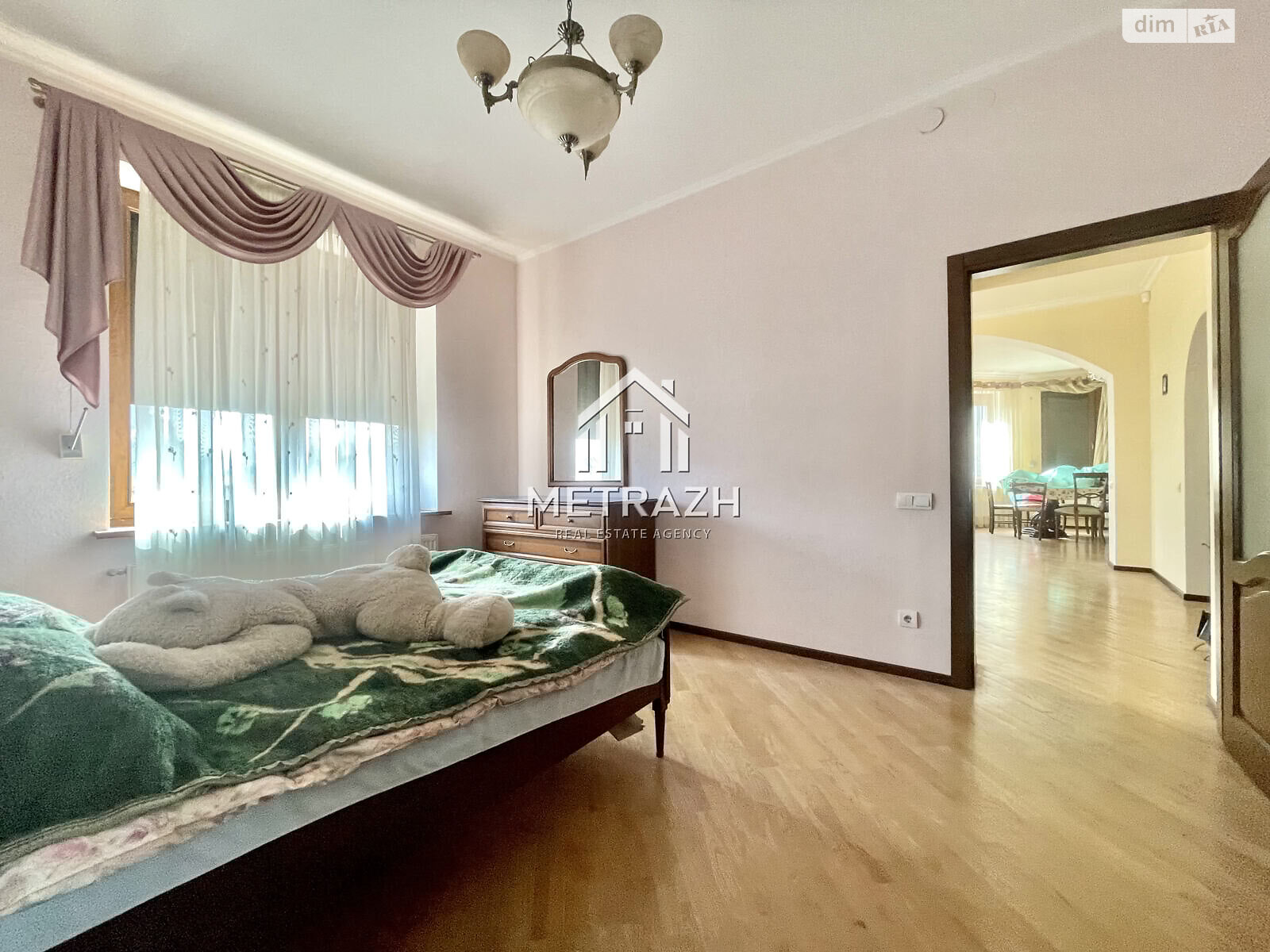 одноэтажный дом с верандой, 386.3 кв. м, кирпич. Продажа в Харькове фото 1 одноэтажный дом с верандой, 386.3 кв. м, кирпич. Продажа в Харькове фото 1