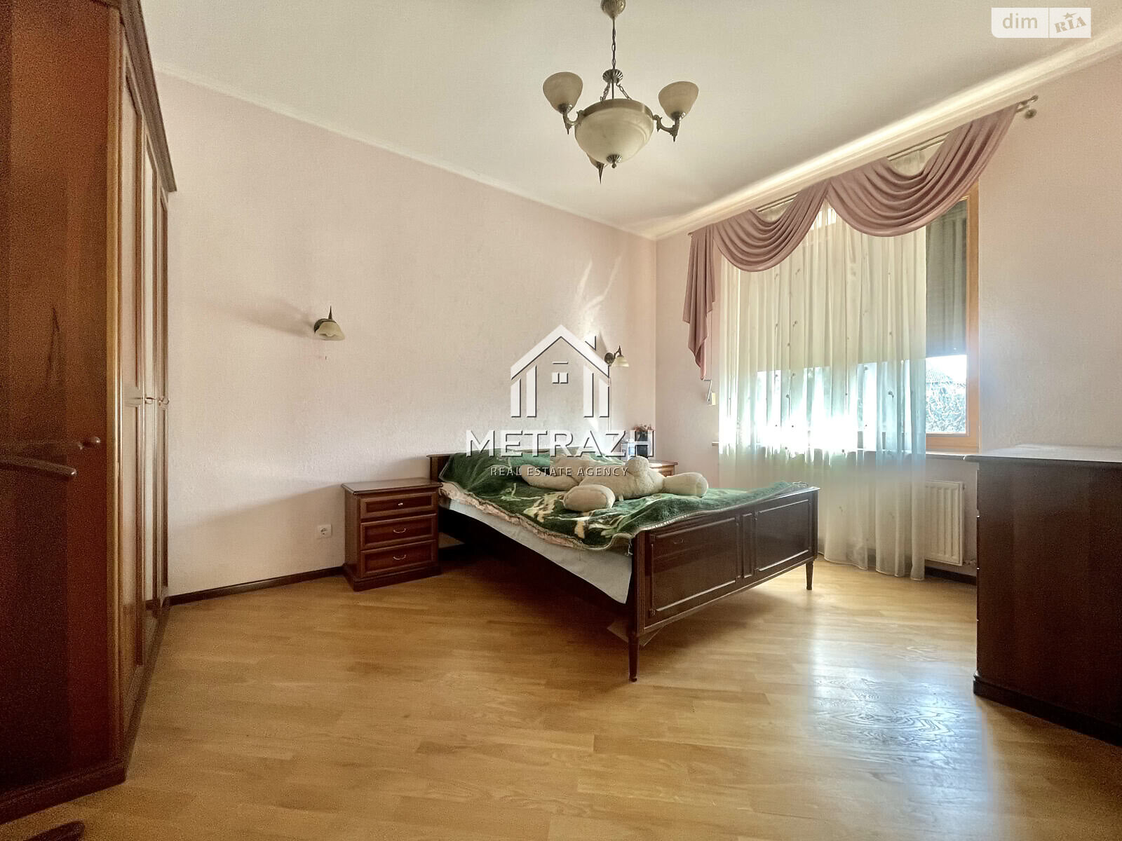 одноэтажный дом с верандой, 386.3 кв. м, кирпич. Продажа в Харькове фото 1 одноэтажный дом с верандой, 386.3 кв. м, кирпич. Продажа в Харькове фото 1