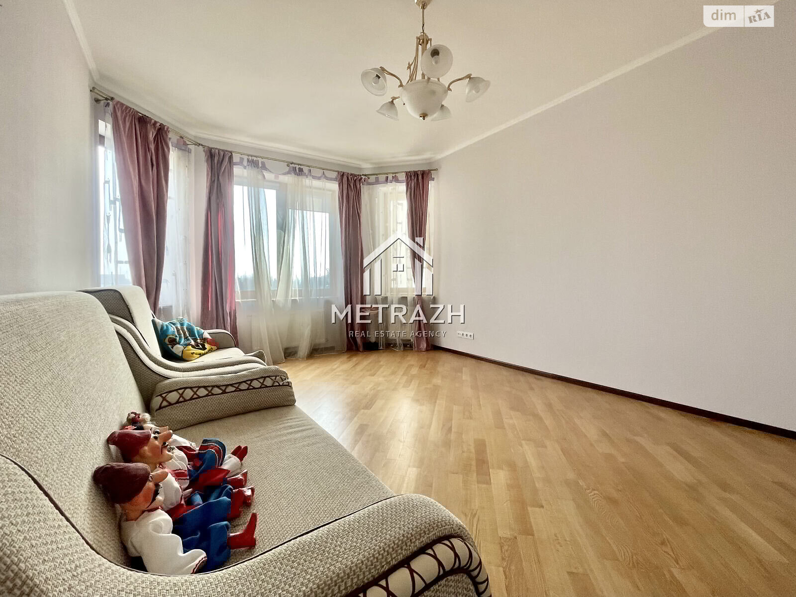 одноэтажный дом с верандой, 386.3 кв. м, кирпич. Продажа в Харькове фото 1 одноэтажный дом с верандой, 386.3 кв. м, кирпич. Продажа в Харькове фото 1