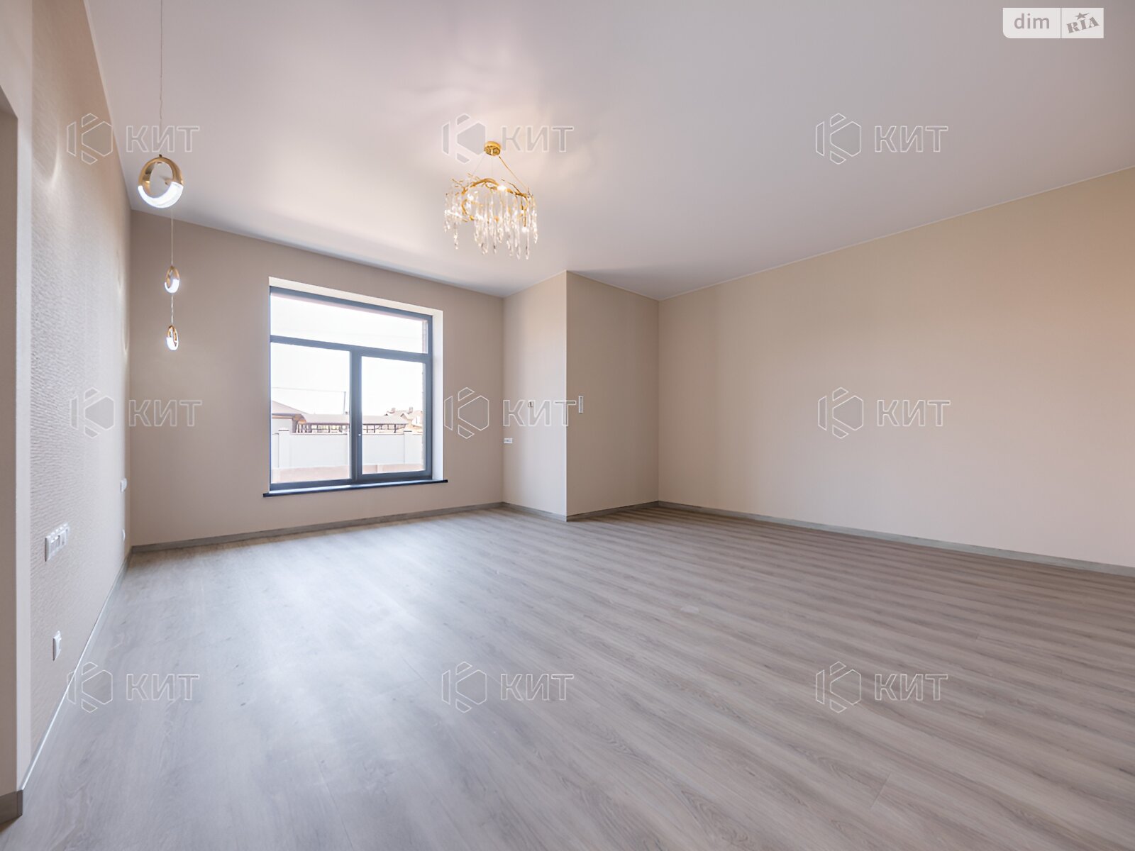одноэтажный дом, 312 кв. м, кирпич. Продажа в Харькове район Новые Дома фото 1 одноэтажный дом, 312 кв. м, кирпич. Продажа в Харькове район Новые Дома фото 1