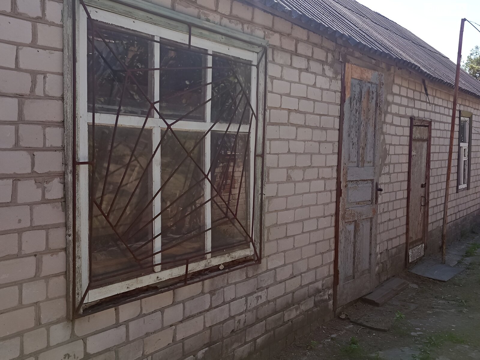одноэтажный дом, 48 кв. м, кирпич. Продажа в Харькове район Основа фото 1 одноэтажный дом, 48 кв. м, кирпич. Продажа в Харькове район Основа фото 1
