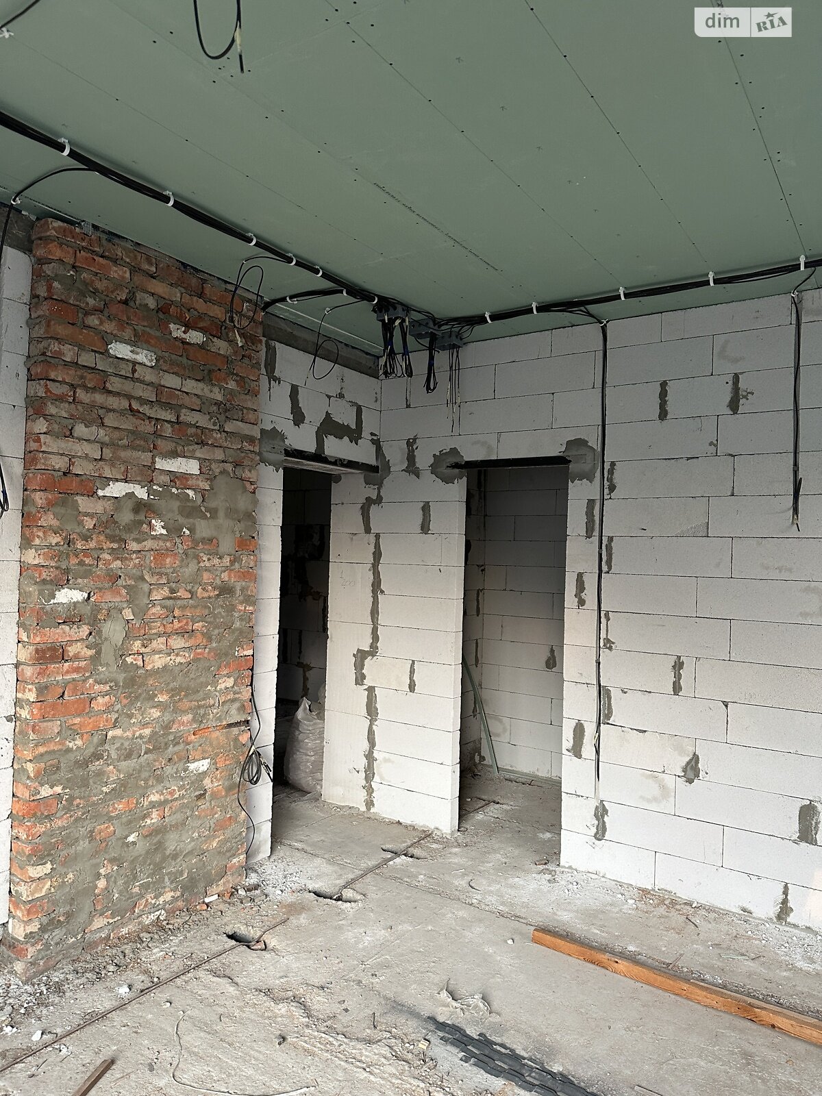 двухэтажный дом с гаражом, 220 кв. м, газобетон. Продажа в Харькове район Павлово Поле фото 1 двухэтажный дом с гаражом, 220 кв. м, газобетон. Продажа в Харькове район Павлово Поле фото 1