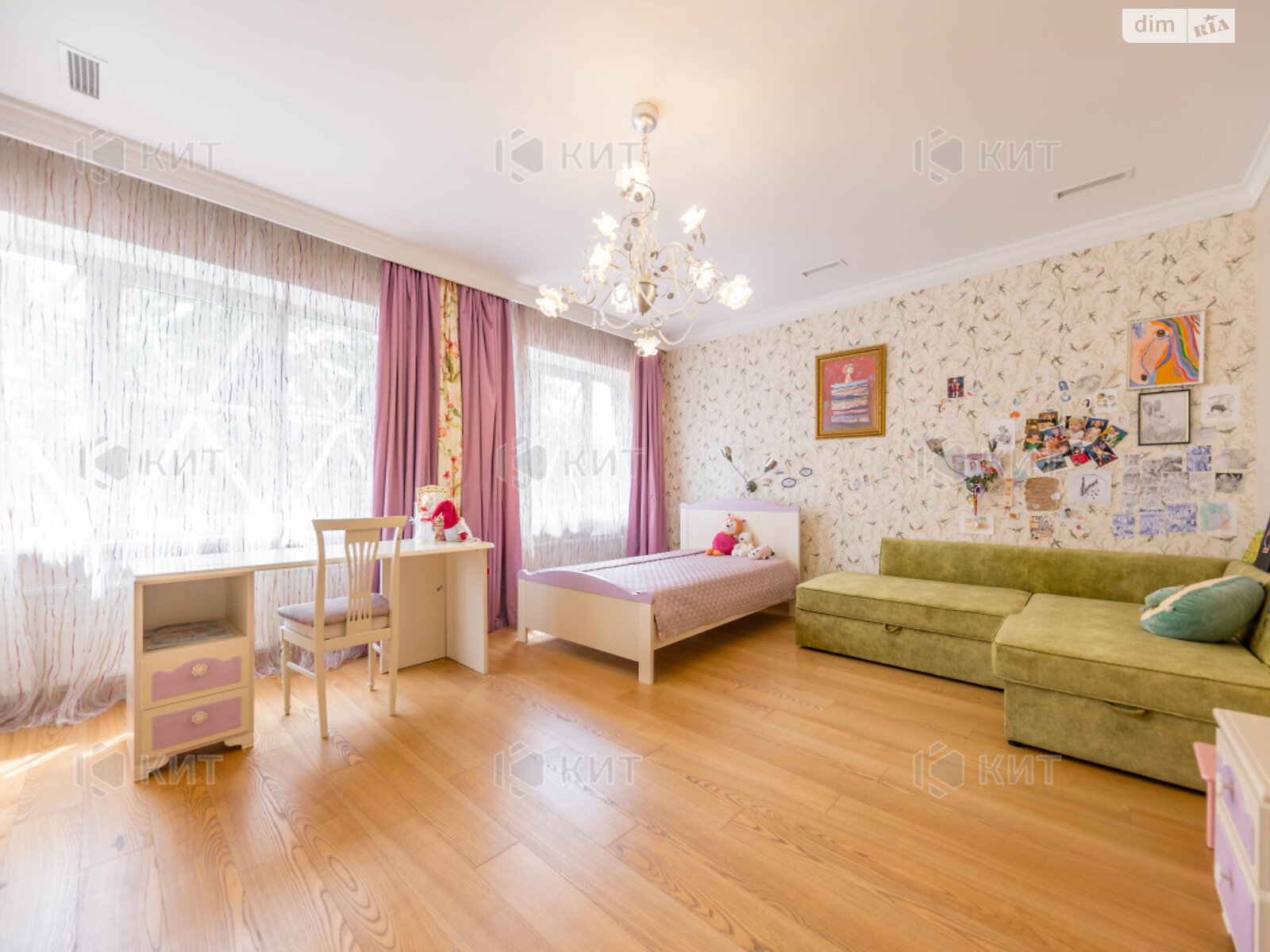 двухэтажный дом, 1000 кв. м, кирпич. Продажа в Харькове фото 1 двухэтажный дом, 1000 кв. м, кирпич. Продажа в Харькове фото 1