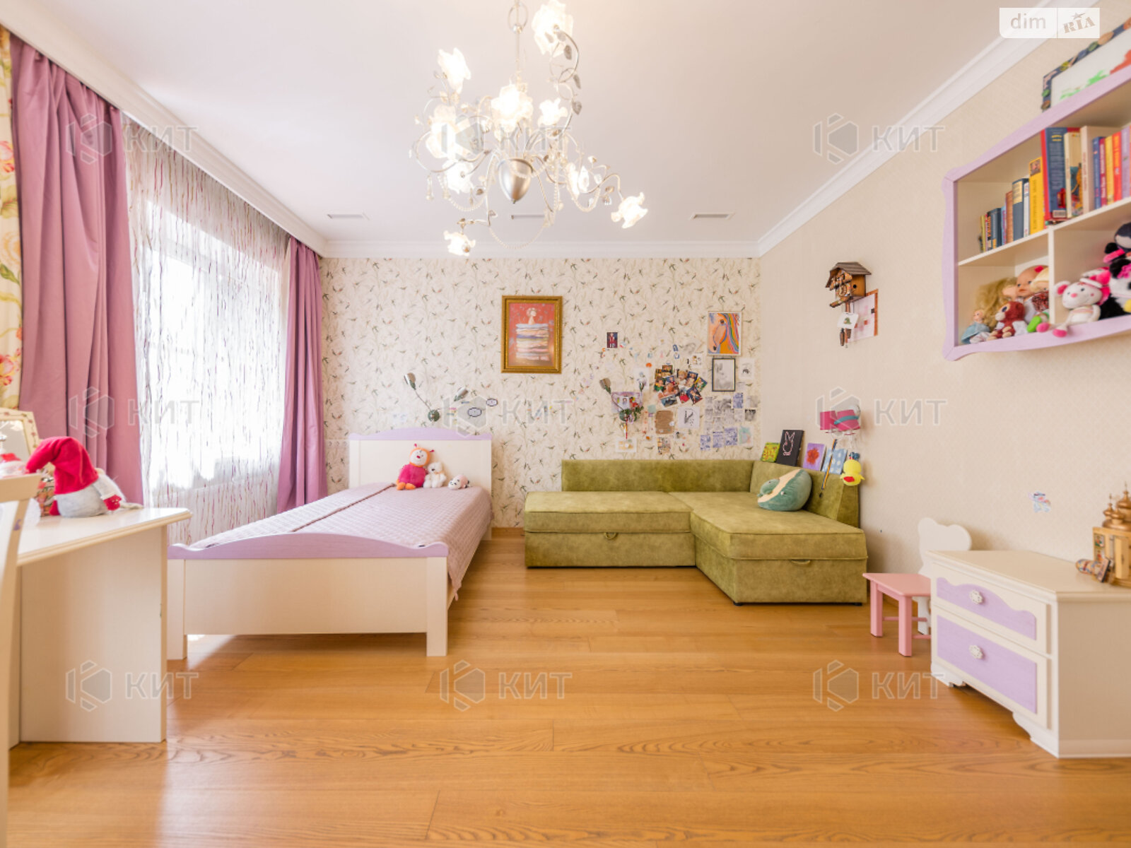 двухэтажный дом, 1000 кв. м, кирпич. Продажа в Харькове фото 1 двухэтажный дом, 1000 кв. м, кирпич. Продажа в Харькове фото 1