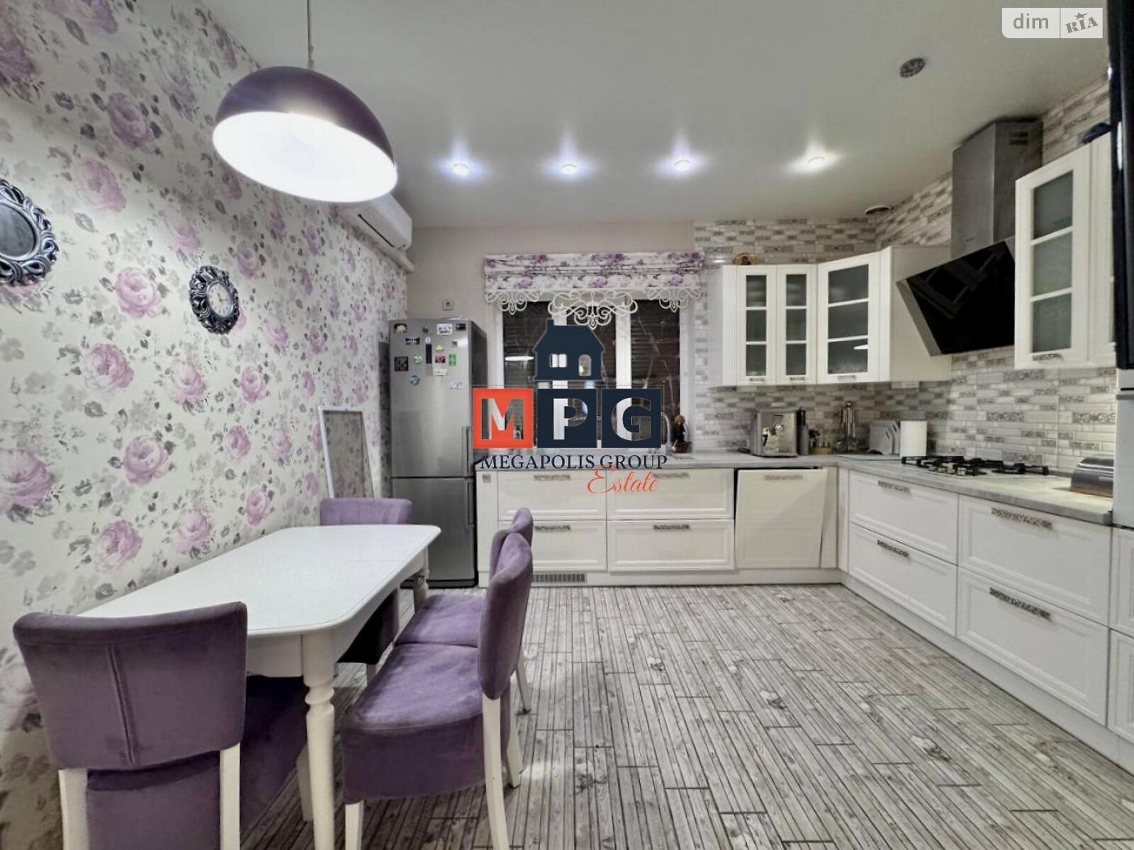 четырехэтажный дом, 406 кв. м, кирпич. Продажа в Харькове район Поселок Жуковского фото 1 четырехэтажный дом, 406 кв. м, кирпич. Продажа в Харькове район Поселок Жуковского фото 1