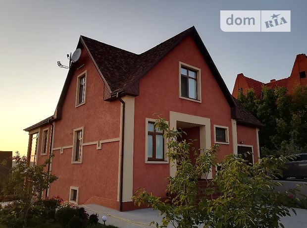 трехэтажный дом с камином, 380 кв. м, кирпич. Продажа в Родичах (Харьковская обл.) фото 1 трехэтажный дом с камином, 380 кв. м, кирпич. Продажа в Родичах (Харьковская обл.) фото 1