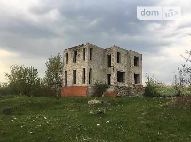 трехэтажный дом, 600 кв. м, кирпич. Продажа в Рогани (Харьковская обл.) фото 1 трехэтажный дом, 600 кв. м, кирпич. Продажа в Рогани (Харьковская обл.) фото 1
