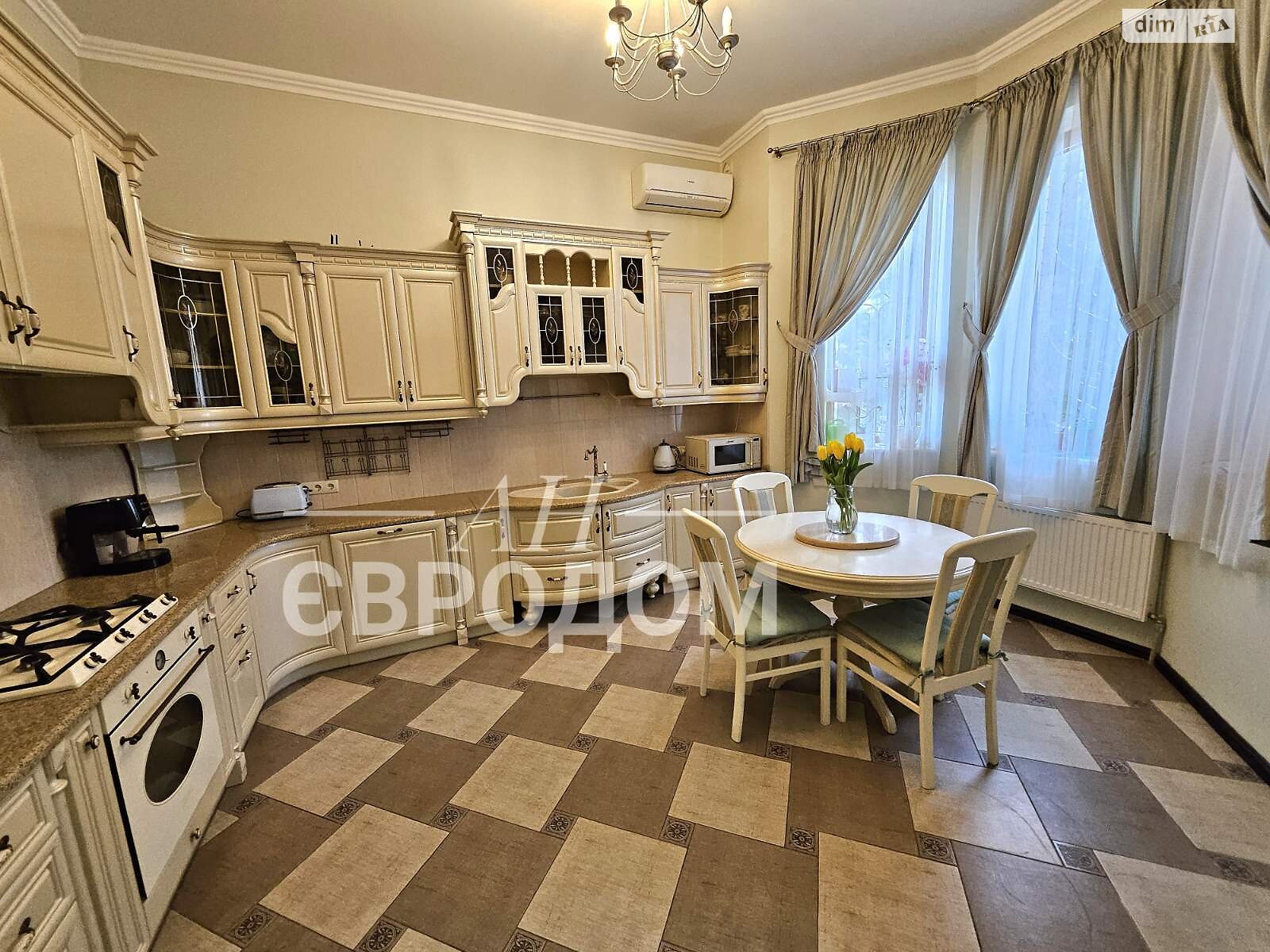 двоповерховий будинок з гаражем, 310 кв. м, цегла. Продаж в Харкові, район Салтівка фото 1