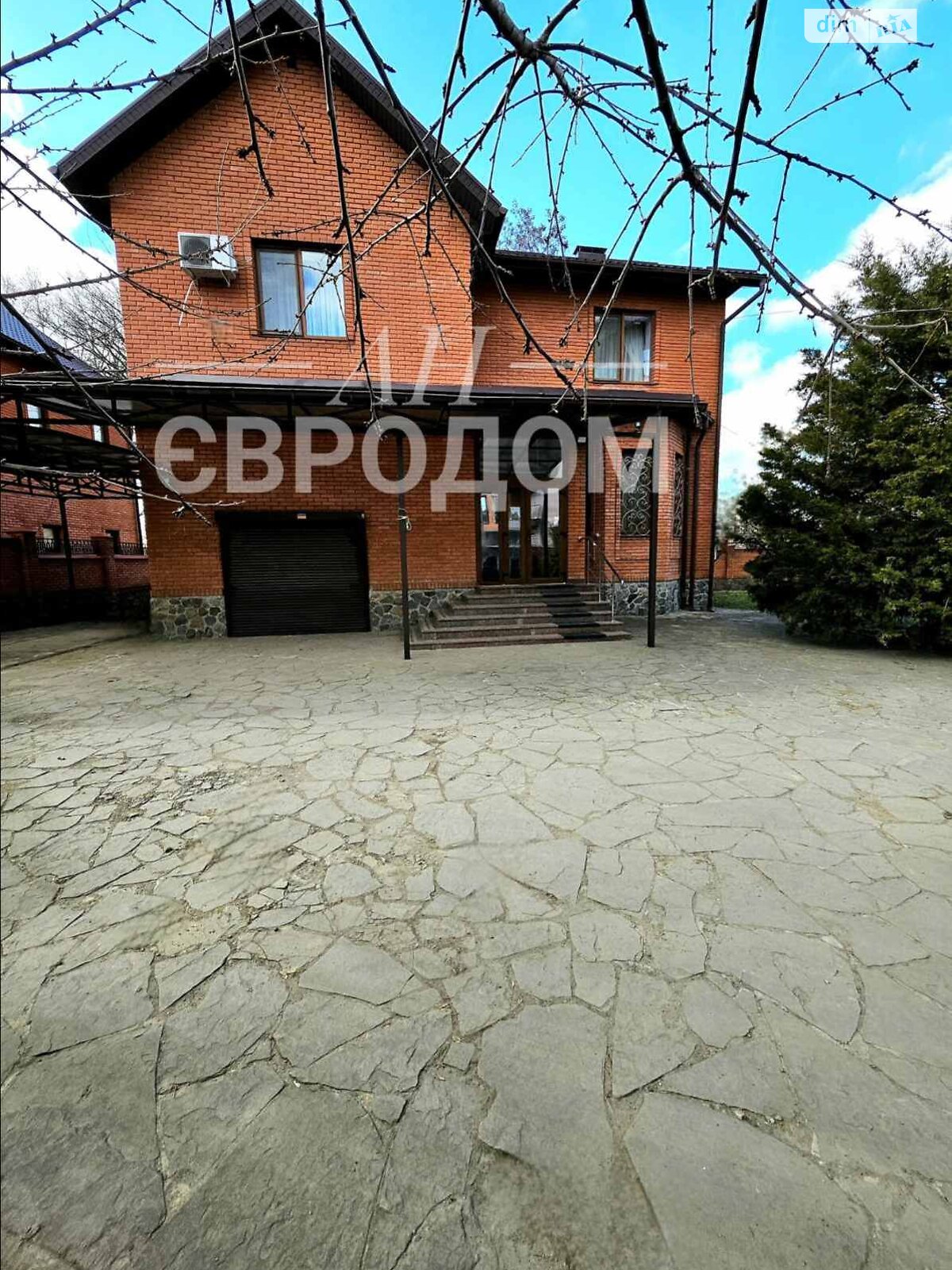 двоповерховий будинок з гаражем, 310 кв. м, цегла. Продаж в Харкові, район Салтівка фото 1