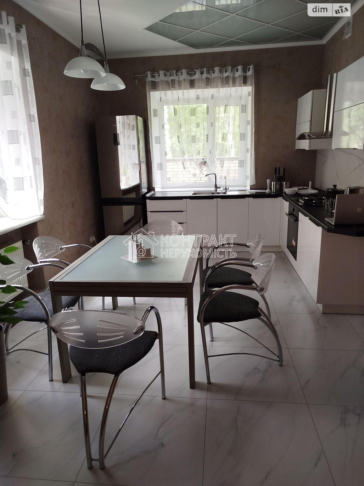 триповерховий будинок, 254 кв. м, кирпич. Продаж в Харкові, район Салтівка фото 1 триповерховий будинок, 254 кв. м, кирпич. Продаж в Харкові, район Салтівка фото 1