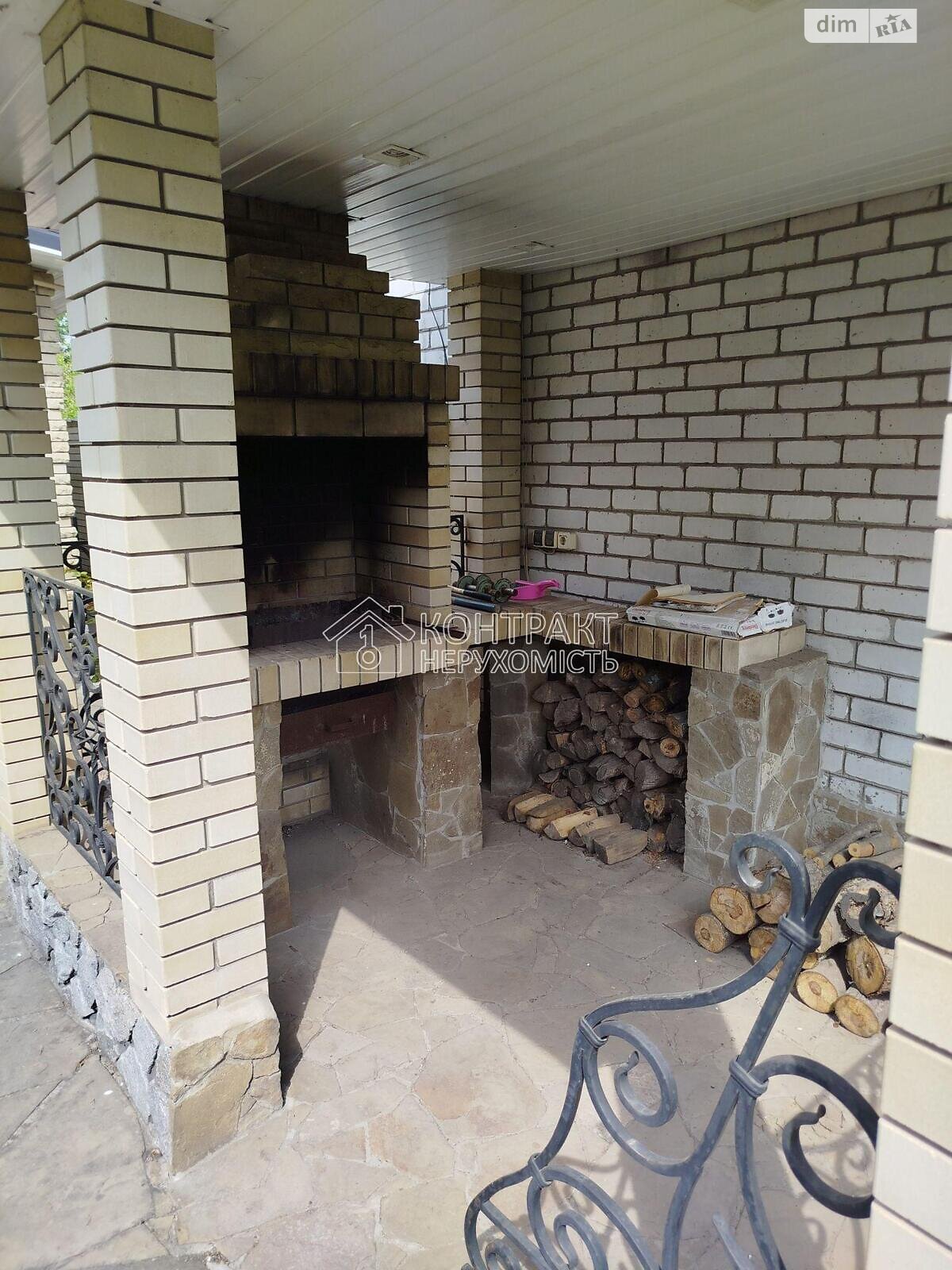 триповерховий будинок, 254 кв. м, кирпич. Продаж в Харкові, район Салтівка фото 1 триповерховий будинок, 254 кв. м, кирпич. Продаж в Харкові, район Салтівка фото 1