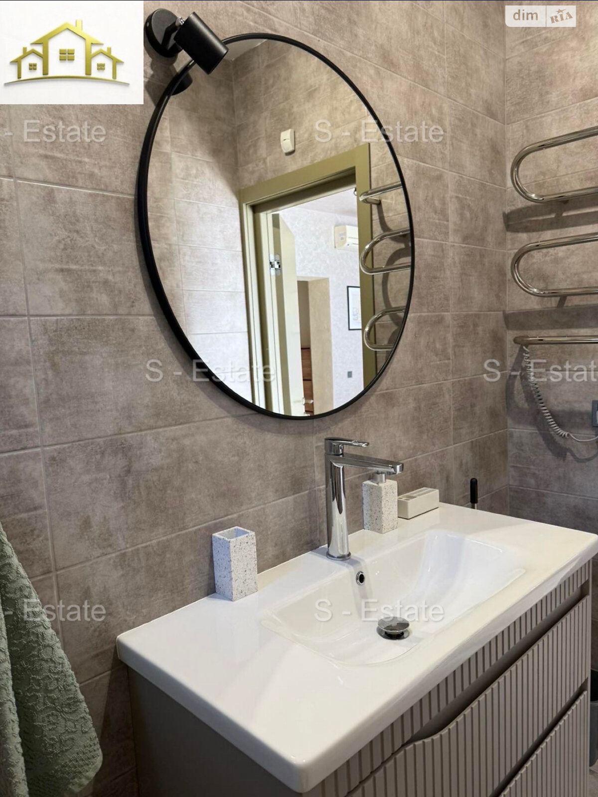 двухэтажный дом с отоплением, 120 кв. м, кирпич. Продажа в Харькове район Салтовский фото 1 двухэтажный дом с отоплением, 120 кв. м, кирпич. Продажа в Харькове район Салтовский фото 1