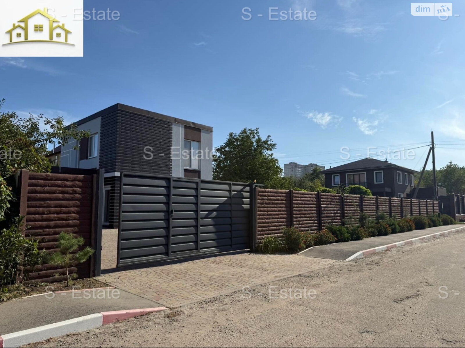 двухэтажный дом с отоплением, 120 кв. м, кирпич. Продажа в Харькове район Салтовский фото 1 двухэтажный дом с отоплением, 120 кв. м, кирпич. Продажа в Харькове район Салтовский фото 1