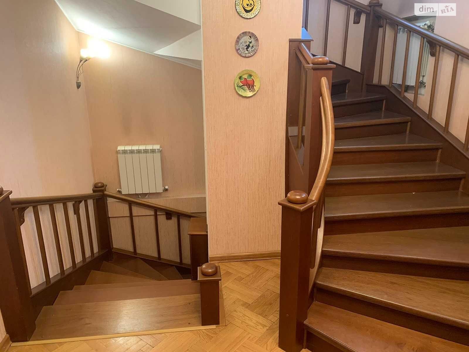 трехэтажный дом, 250 кв. м, кирпич. Продажа в Харькове район Шатиловка фото 1 трехэтажный дом, 250 кв. м, кирпич. Продажа в Харькове район Шатиловка фото 1