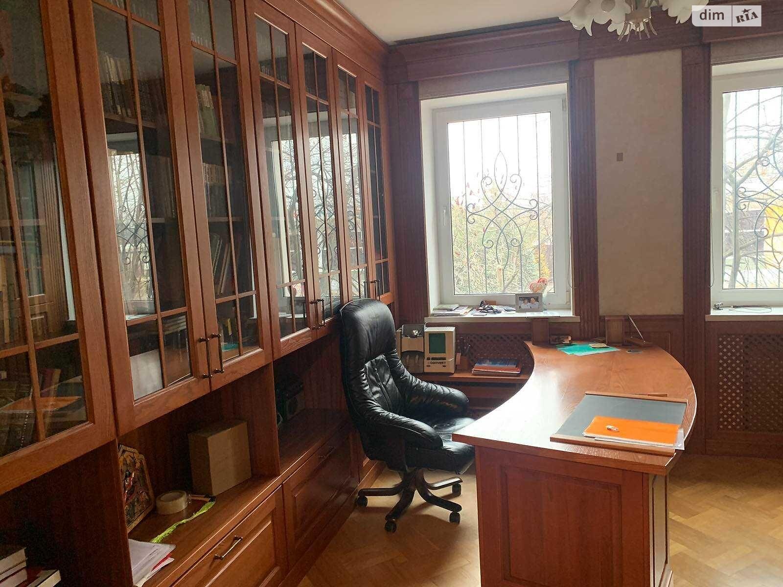 трехэтажный дом, 250 кв. м, кирпич. Продажа в Харькове район Шатиловка фото 1 трехэтажный дом, 250 кв. м, кирпич. Продажа в Харькове район Шатиловка фото 1