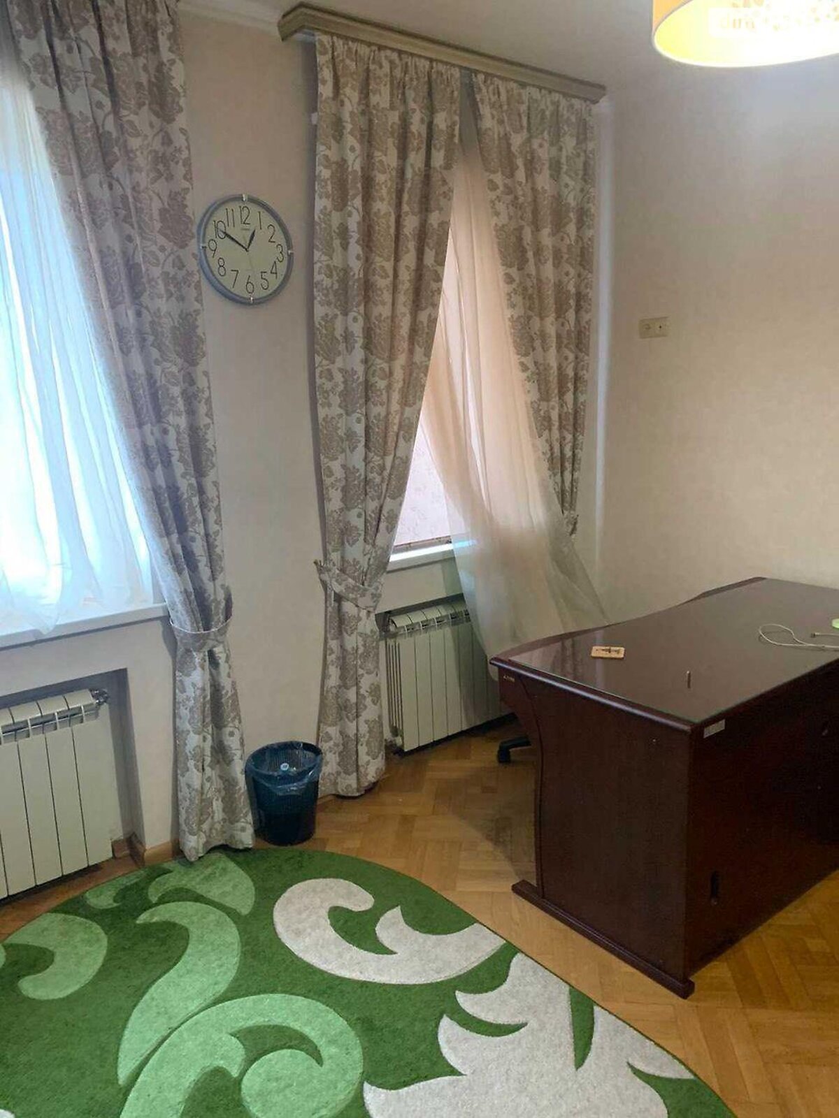 трехэтажный дом, 250 кв. м, кирпич. Продажа в Харькове район Шатиловка фото 1 трехэтажный дом, 250 кв. м, кирпич. Продажа в Харькове район Шатиловка фото 1
