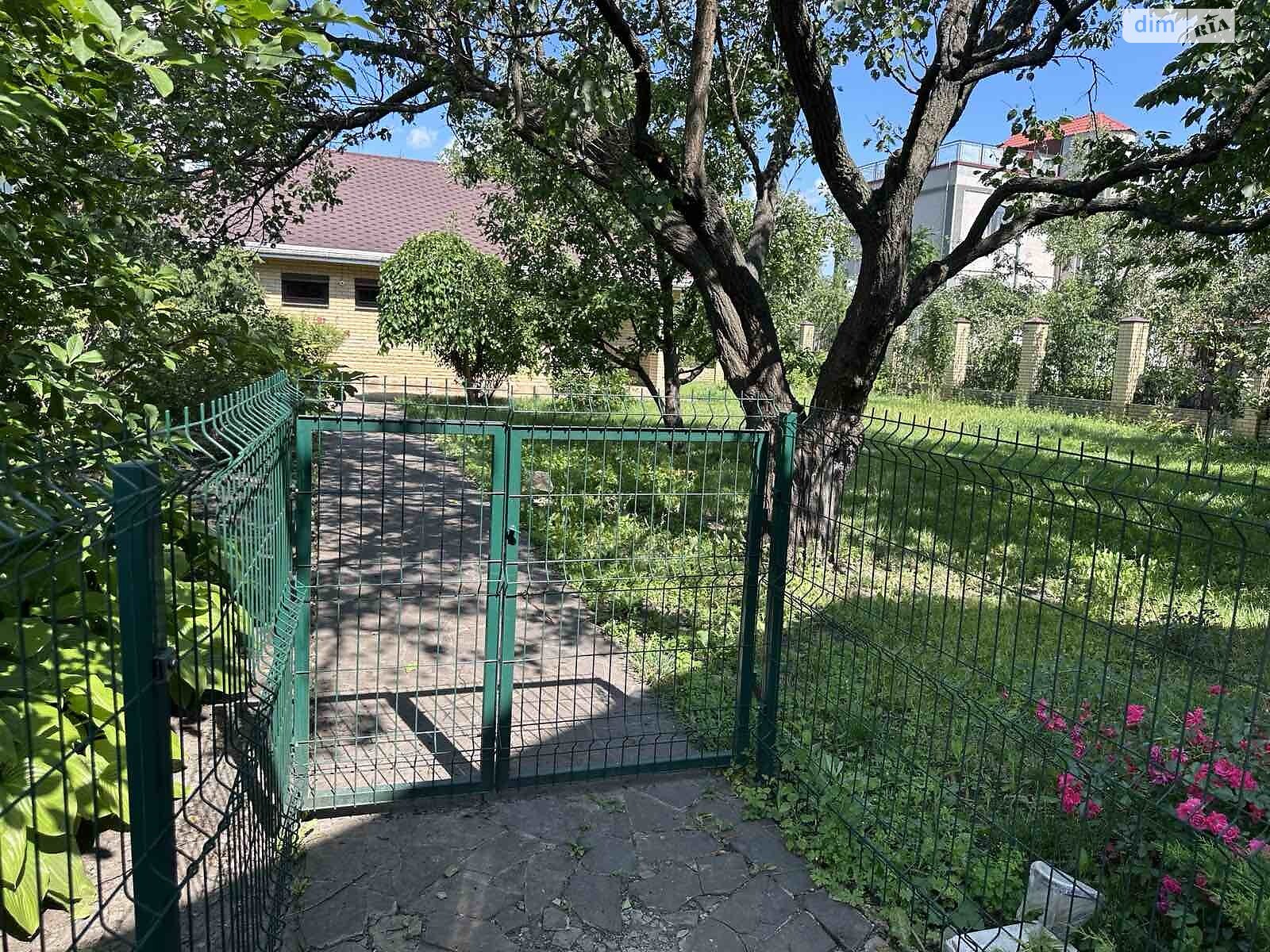 двухэтажный дом с верандой, 200 кв. м, кирпич. Продажа в Харькове район Шатиловка фото 1 двухэтажный дом с верандой, 200 кв. м, кирпич. Продажа в Харькове район Шатиловка фото 1