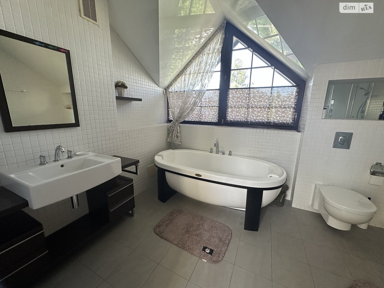 двухэтажный дом с верандой, 200 кв. м, кирпич. Продажа в Харькове район Шатиловка фото 1 двухэтажный дом с верандой, 200 кв. м, кирпич. Продажа в Харькове район Шатиловка фото 1