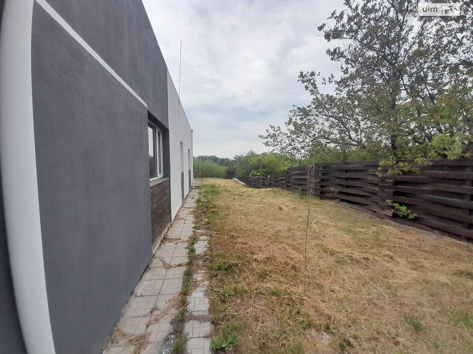 одноэтажный дом с ремонтом, 120 кв. м, кирпич. Продажа в Циркунах фото 1