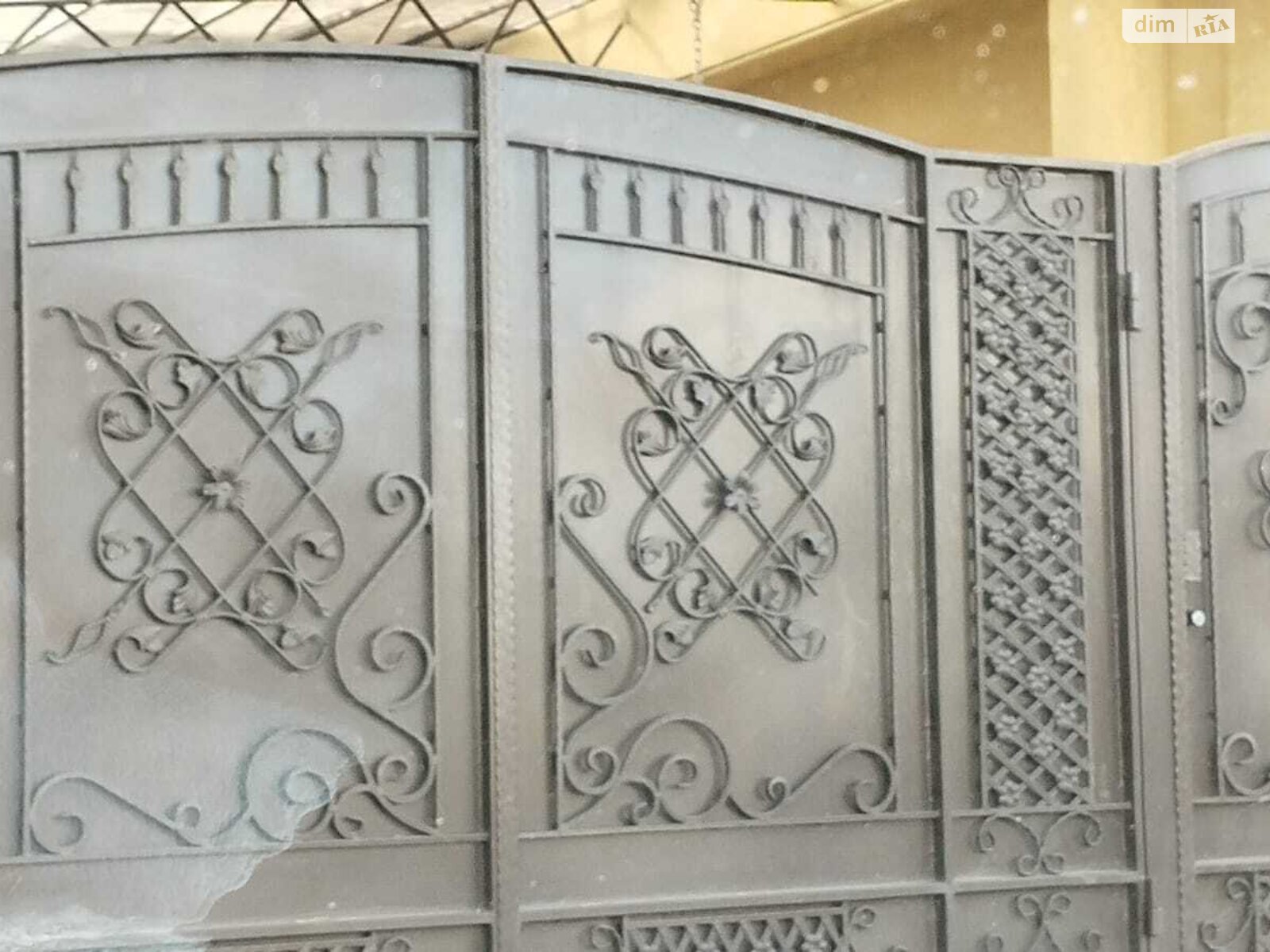 двухэтажный дом с гаражом, 217.6 кв. м, кирпич. Продажа в Харькове район Шевченковский фото 1 двухэтажный дом с гаражом, 217.6 кв. м, кирпич. Продажа в Харькове район Шевченковский фото 1