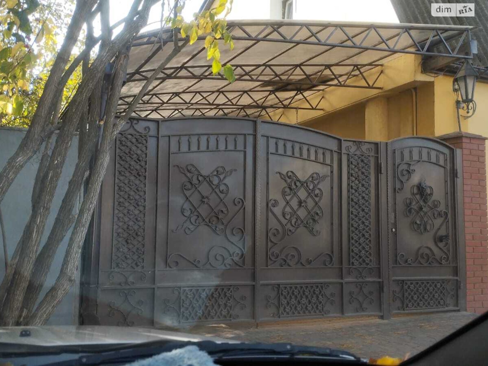 двухэтажный дом с гаражом, 217.6 кв. м, кирпич. Продажа в Харькове район Шевченковский фото 1 двухэтажный дом с гаражом, 217.6 кв. м, кирпич. Продажа в Харькове район Шевченковский фото 1