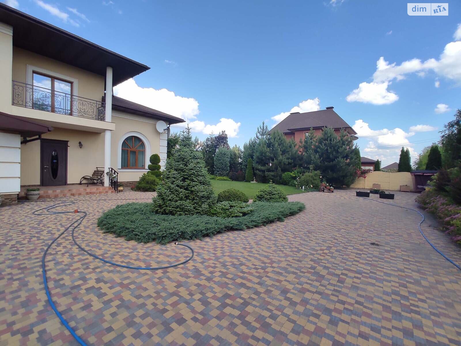 двухэтажный дом с верандой, 346.8 кв. м, кирпич. Продажа в Харькове район Слободской фото 1 двухэтажный дом с верандой, 346.8 кв. м, кирпич. Продажа в Харькове район Слободской фото 1