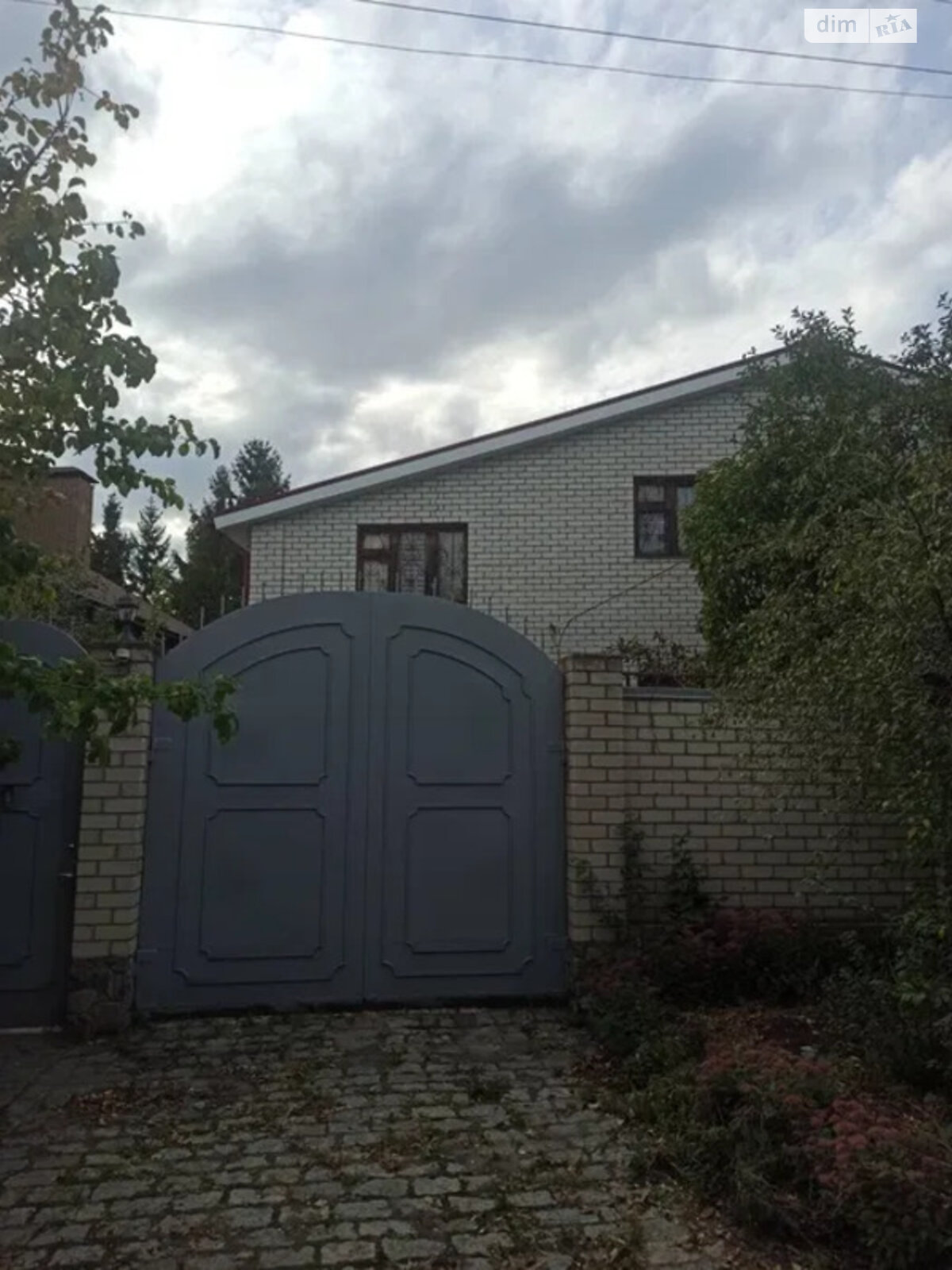 двухэтажный дом с гаражом, 250 кв. м, кирпич. Продажа в Харькове фото 1 двухэтажный дом с гаражом, 250 кв. м, кирпич. Продажа в Харькове фото 1