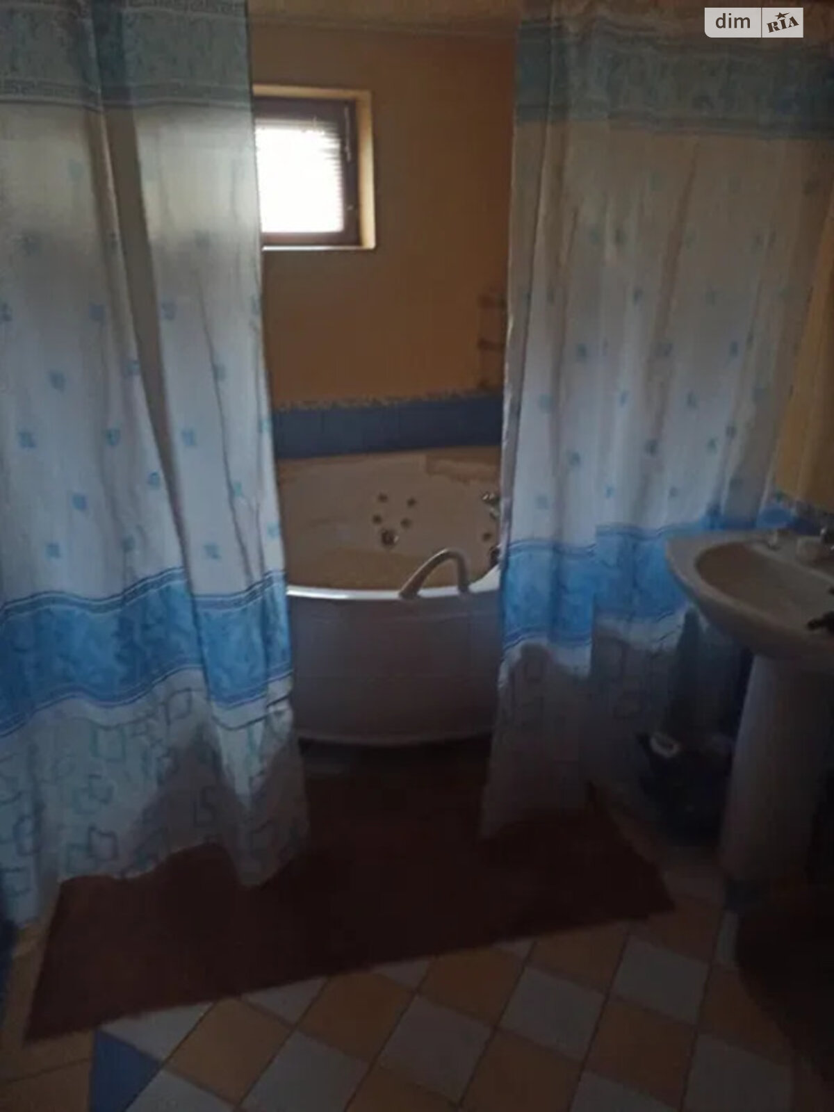 двухэтажный дом с гаражом, 250 кв. м, кирпич. Продажа в Харькове фото 1 двухэтажный дом с гаражом, 250 кв. м, кирпич. Продажа в Харькове фото 1
