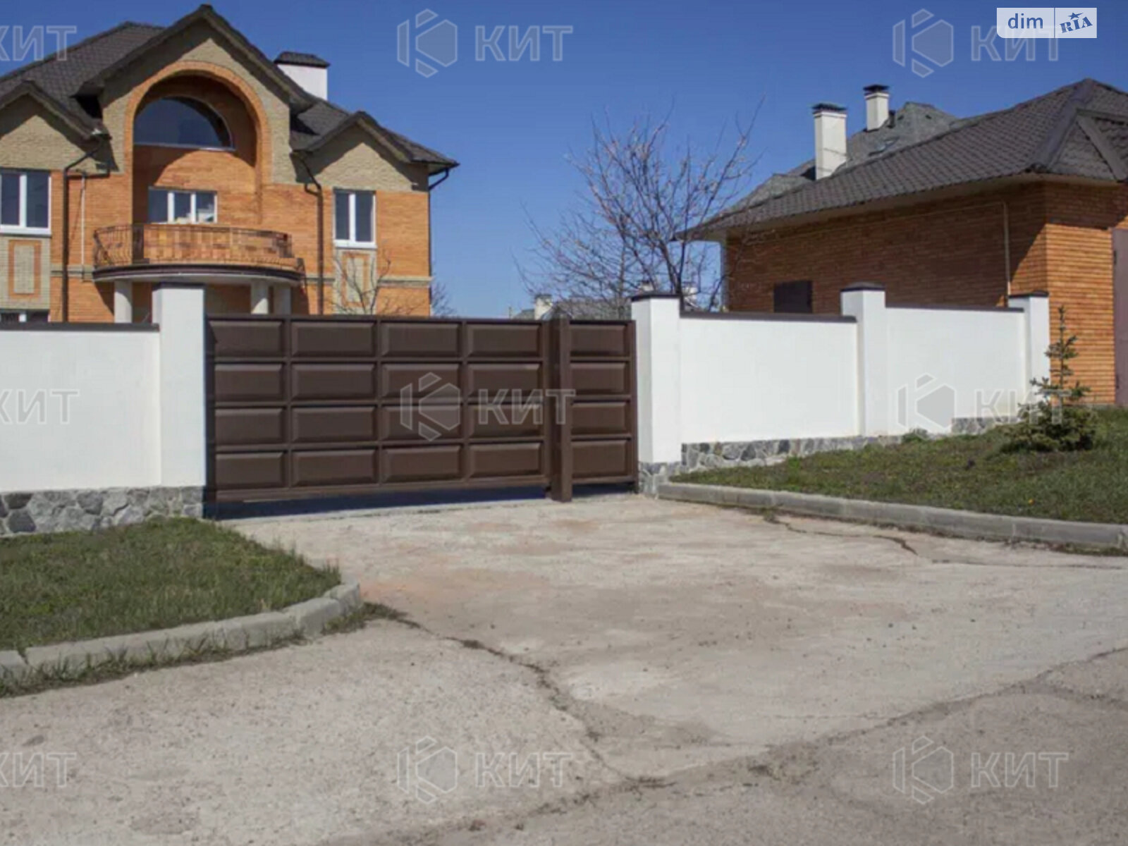 двоповерховий будинок, 384 кв. м, кирпич. Продаж в Харкові, район Велика Данилівка фото 1 двоповерховий будинок, 384 кв. м, кирпич. Продаж в Харкові, район Велика Данилівка фото 1