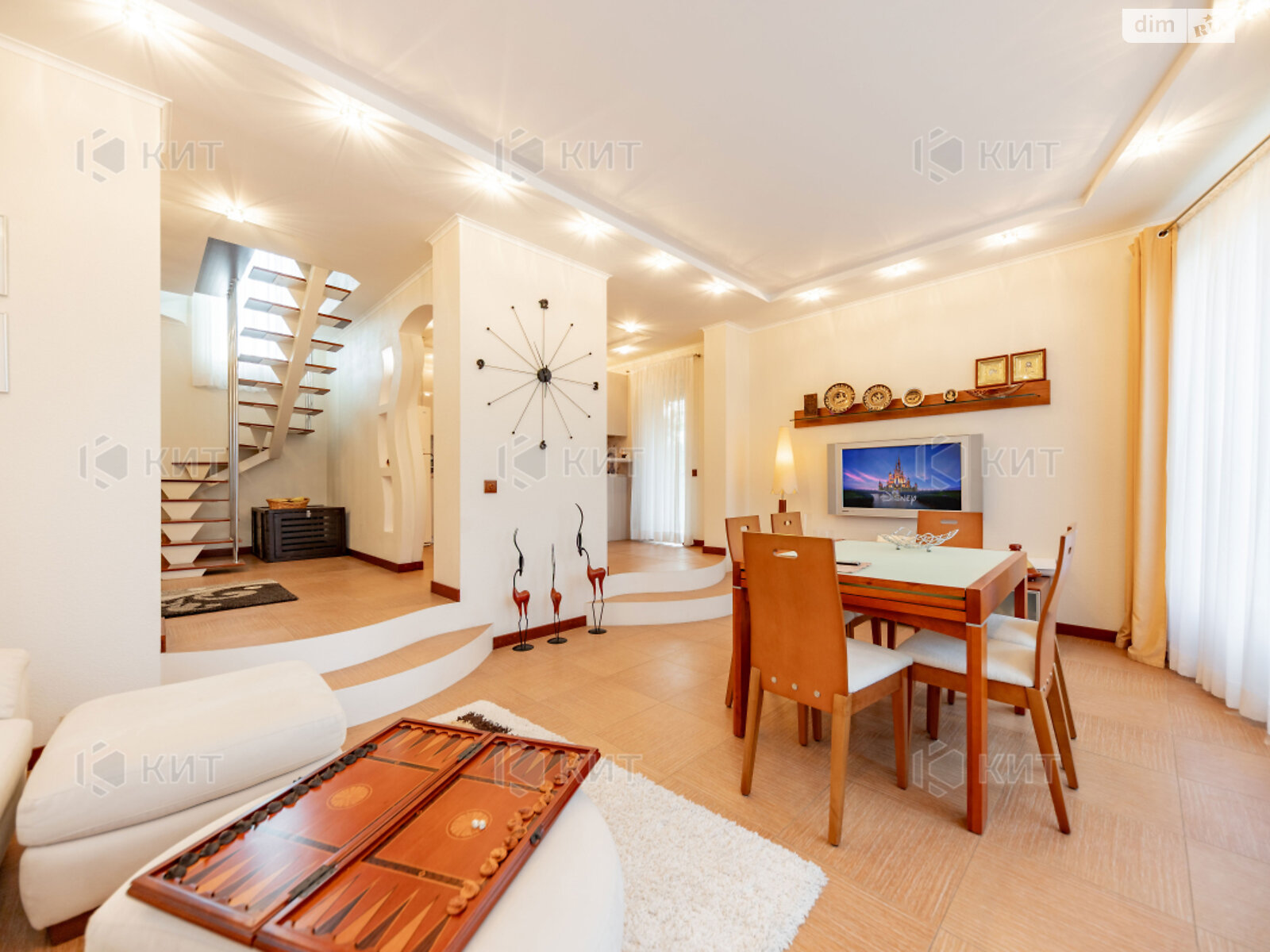 двухэтажный дом, 84.1 кв. м, кирпич. Продажа в Харькове район Великая Даниловка фото 1 двухэтажный дом, 84.1 кв. м, кирпич. Продажа в Харькове район Великая Даниловка фото 1