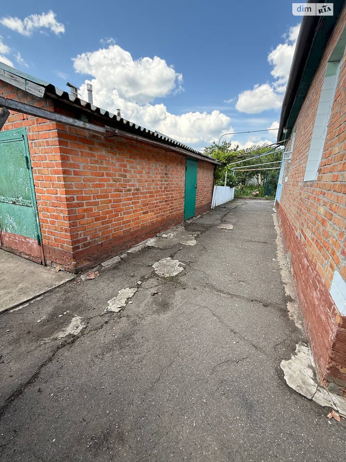 одноповерховий будинок з гаражем, 67.2 кв. м, цегла. Продаж в Харкові, район Східний фото 1 одноповерховий будинок з гаражем, 67.2 кв. м, цегла. Продаж в Харкові, район Східний фото 1
