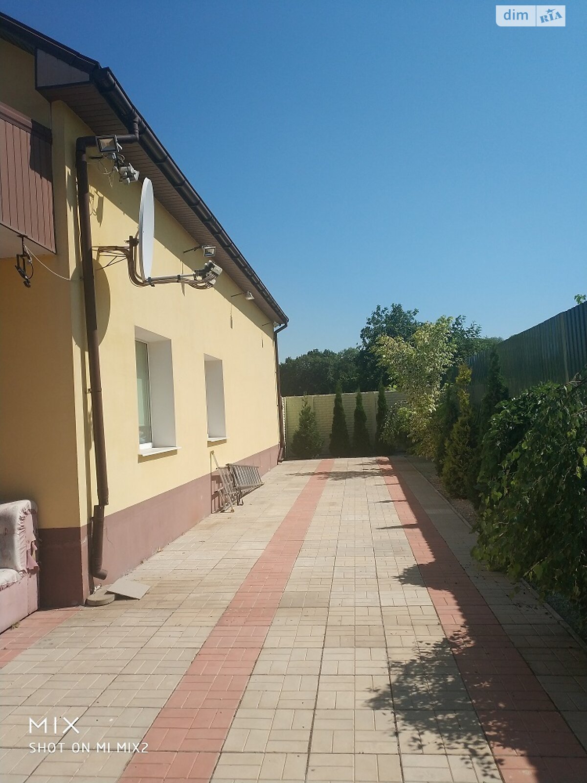 двухэтажный дом с гаражом, 240 кв. м, кирпич. Продажа в Харькове фото 1 двухэтажный дом с гаражом, 240 кв. м, кирпич. Продажа в Харькове фото 1