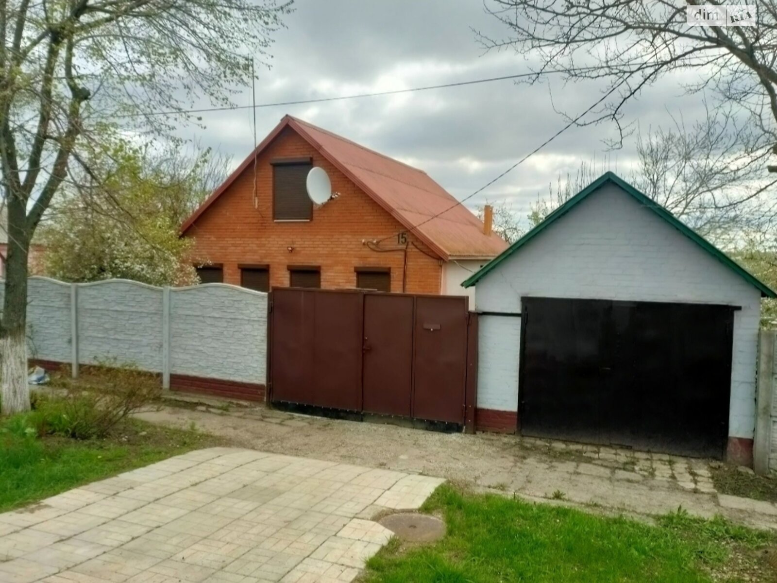 двоповерховий будинок з гаражем, 100 кв. м, цегла. Продаж у Харкові фото 1 двоповерховий будинок з гаражем, 100 кв. м, цегла. Продаж у Харкові фото 1