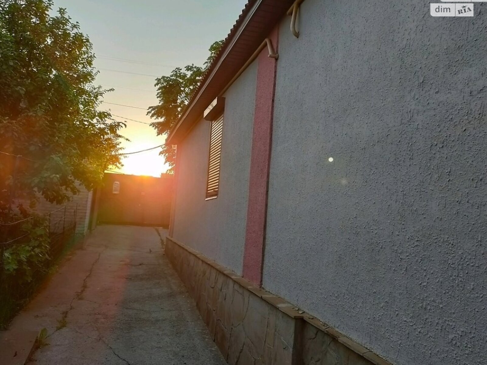 двоповерховий будинок з гаражем, 100 кв. м, цегла. Продаж у Харкові фото 1 двоповерховий будинок з гаражем, 100 кв. м, цегла. Продаж у Харкові фото 1