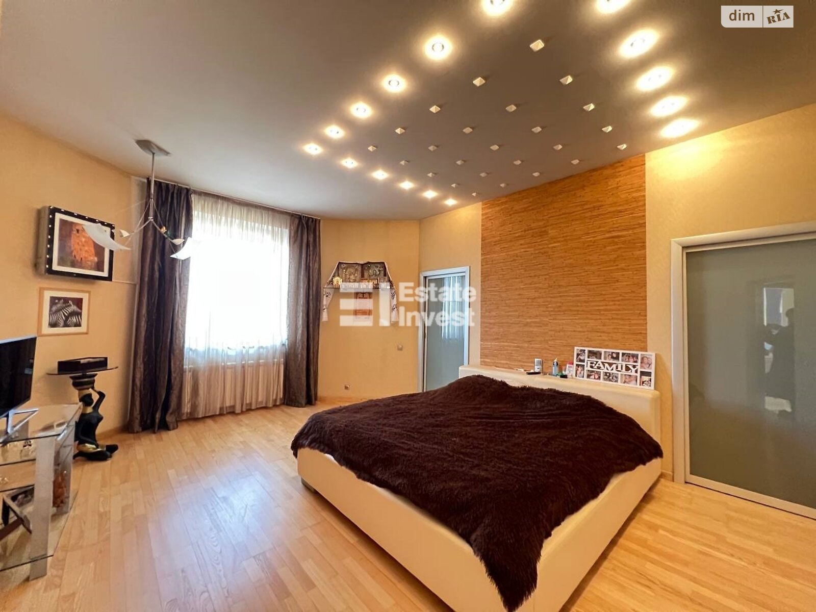 двоповерховий будинок з гаражем, 298 кв. м, цегла. Продаж у Харкові фото 1 двоповерховий будинок з гаражем, 298 кв. м, цегла. Продаж у Харкові фото 1