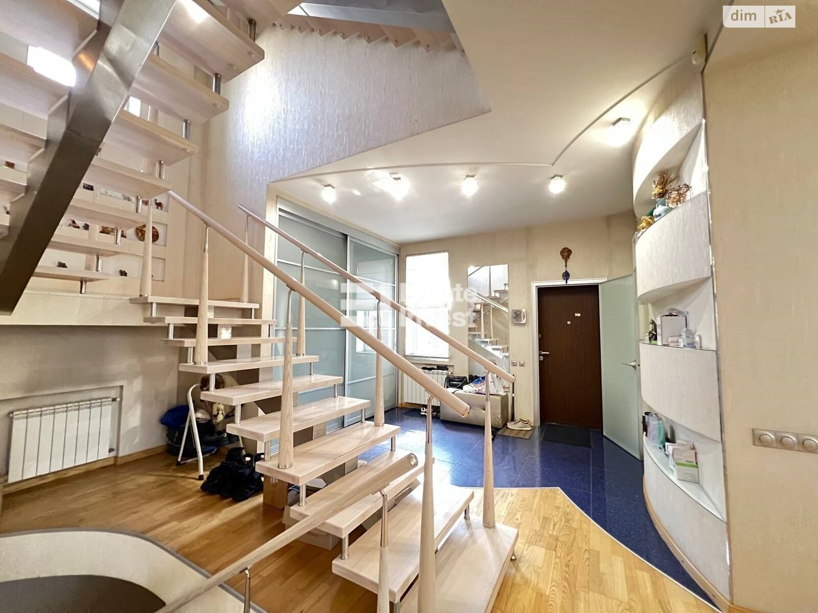 двоповерховий будинок з гаражем, 298 кв. м, цегла. Продаж у Харкові фото 1 двоповерховий будинок з гаражем, 298 кв. м, цегла. Продаж у Харкові фото 1