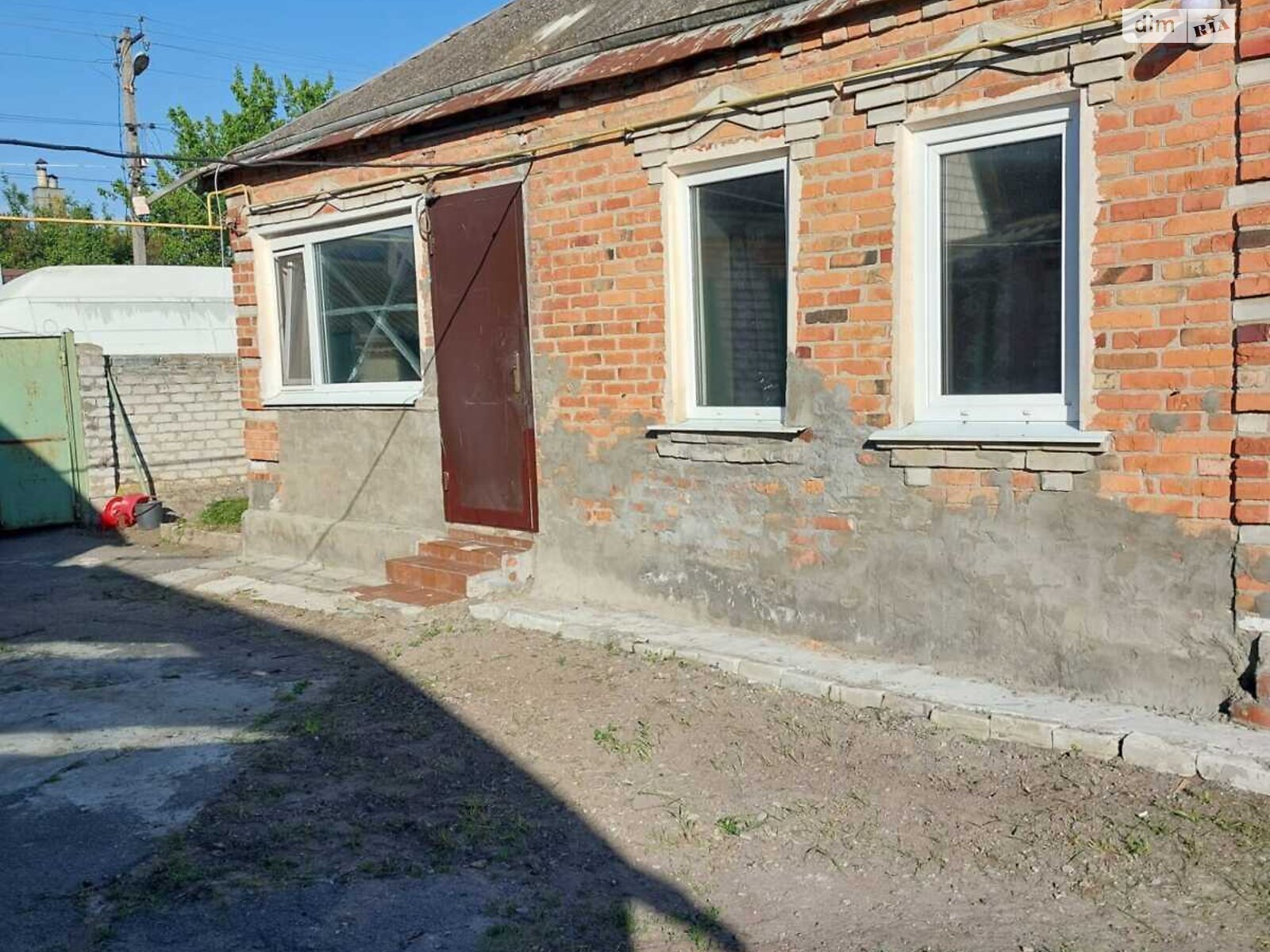 одноэтажный дом, 60 кв. м, дерево и кирпич. Продажа в Харькове фото 1 одноэтажный дом, 60 кв. м, дерево и кирпич. Продажа в Харькове фото 1