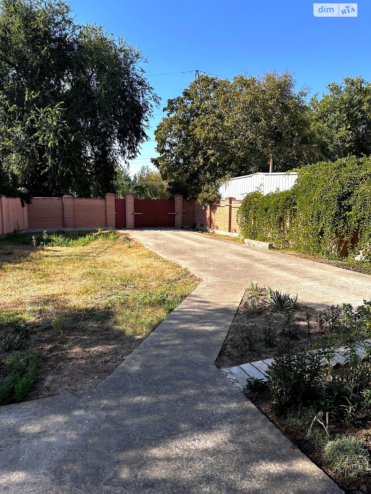 двухэтажный дом с верандой, 578 кв. м, инкерманский камень. Продажа в Херсоне район Днепровский фото 1 двухэтажный дом с верандой, 578 кв. м, инкерманский камень. Продажа в Херсоне район Днепровский фото 1