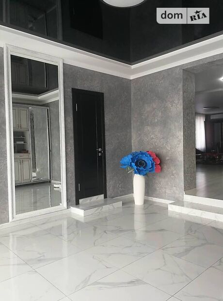 двухэтажный дом, 220 кв. м, кирпич. Продажа в Херсоне район Восточный фото 1 двухэтажный дом, 220 кв. м, кирпич. Продажа в Херсоне район Восточный фото 1