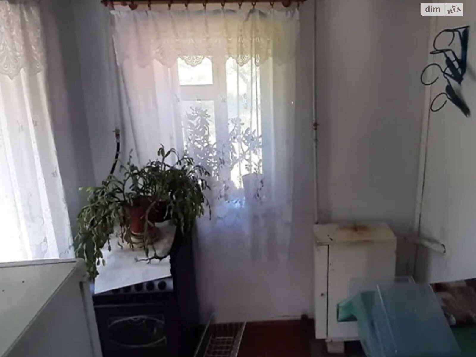 одноповерховий будинок з опаленням, 70 кв. м, цегла саманна. Продаж у Хижинцях фото 1