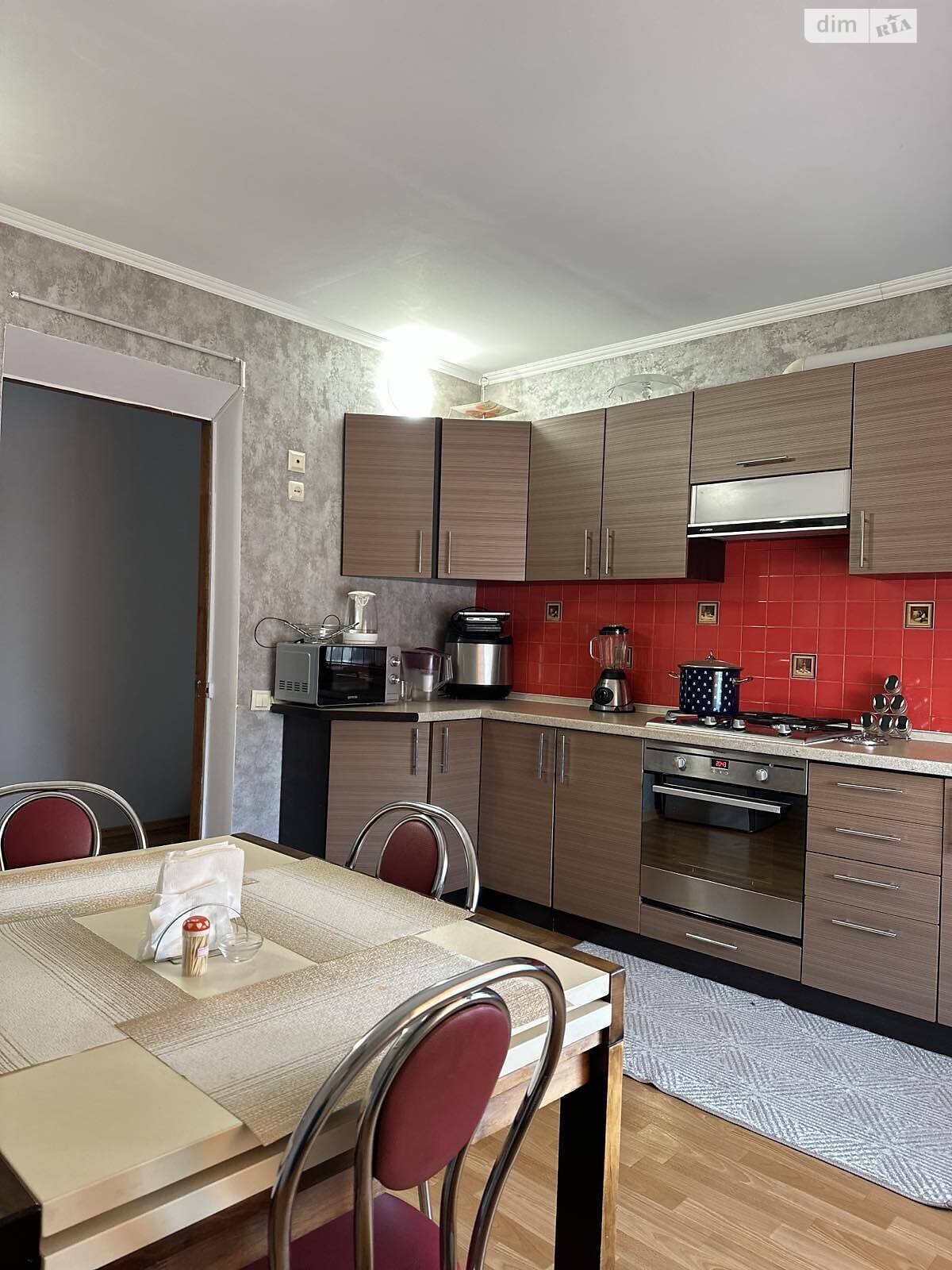 двоповерховий будинок з балконом, 210.6 кв. м, цегла. Продаж у Хлібодарське фото 1 двоповерховий будинок з балконом, 210.6 кв. м, цегла. Продаж у Хлібодарське фото 1