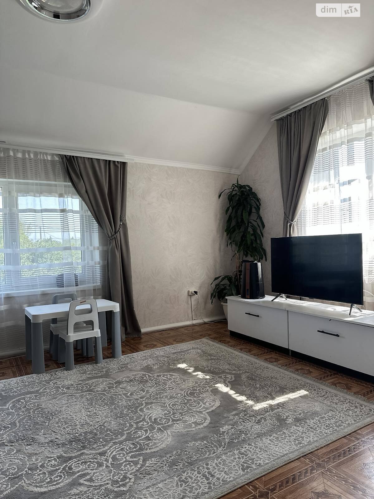 двоповерховий будинок з балконом, 210.6 кв. м, цегла. Продаж у Хлібодарське фото 1 двоповерховий будинок з балконом, 210.6 кв. м, цегла. Продаж у Хлібодарське фото 1