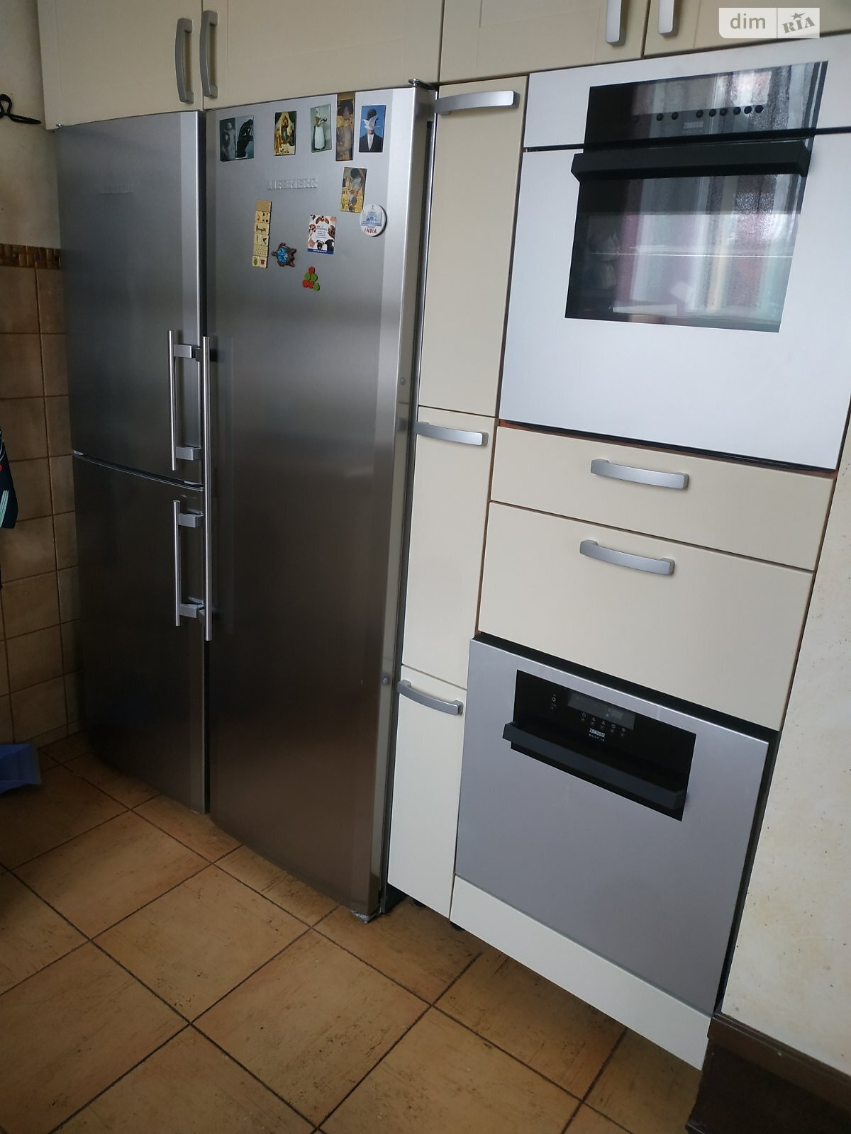 двухэтажный дом с гаражом, 300 кв. м, кирпич. Продажа в Хлепче фото 1 двухэтажный дом с гаражом, 300 кв. м, кирпич. Продажа в Хлепче фото 1