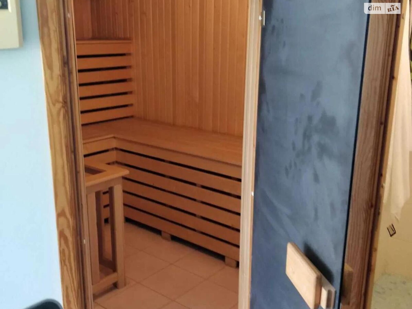 двухэтажный дом с гаражом, 300 кв. м, кирпич. Продажа в Хлепче фото 1 двухэтажный дом с гаражом, 300 кв. м, кирпич. Продажа в Хлепче фото 1