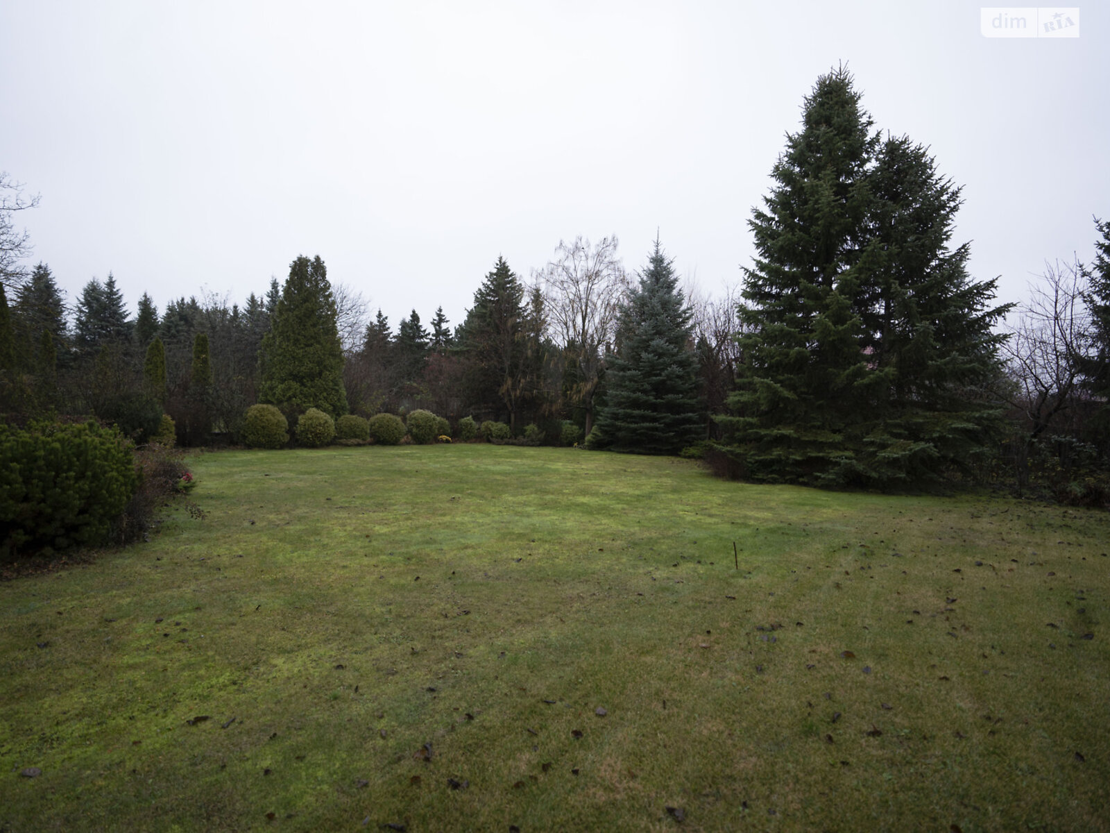 двухэтажный дом с отоплением, 220 кв. м, кирпич. Продажа в Хлепче фото 1